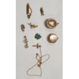 A quantity of mainly 9ct Gold Jewellery.