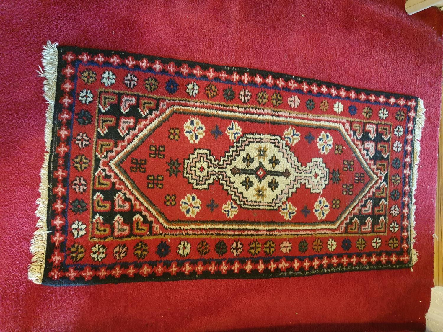 A small Eastern Rug. - Image 2 of 2