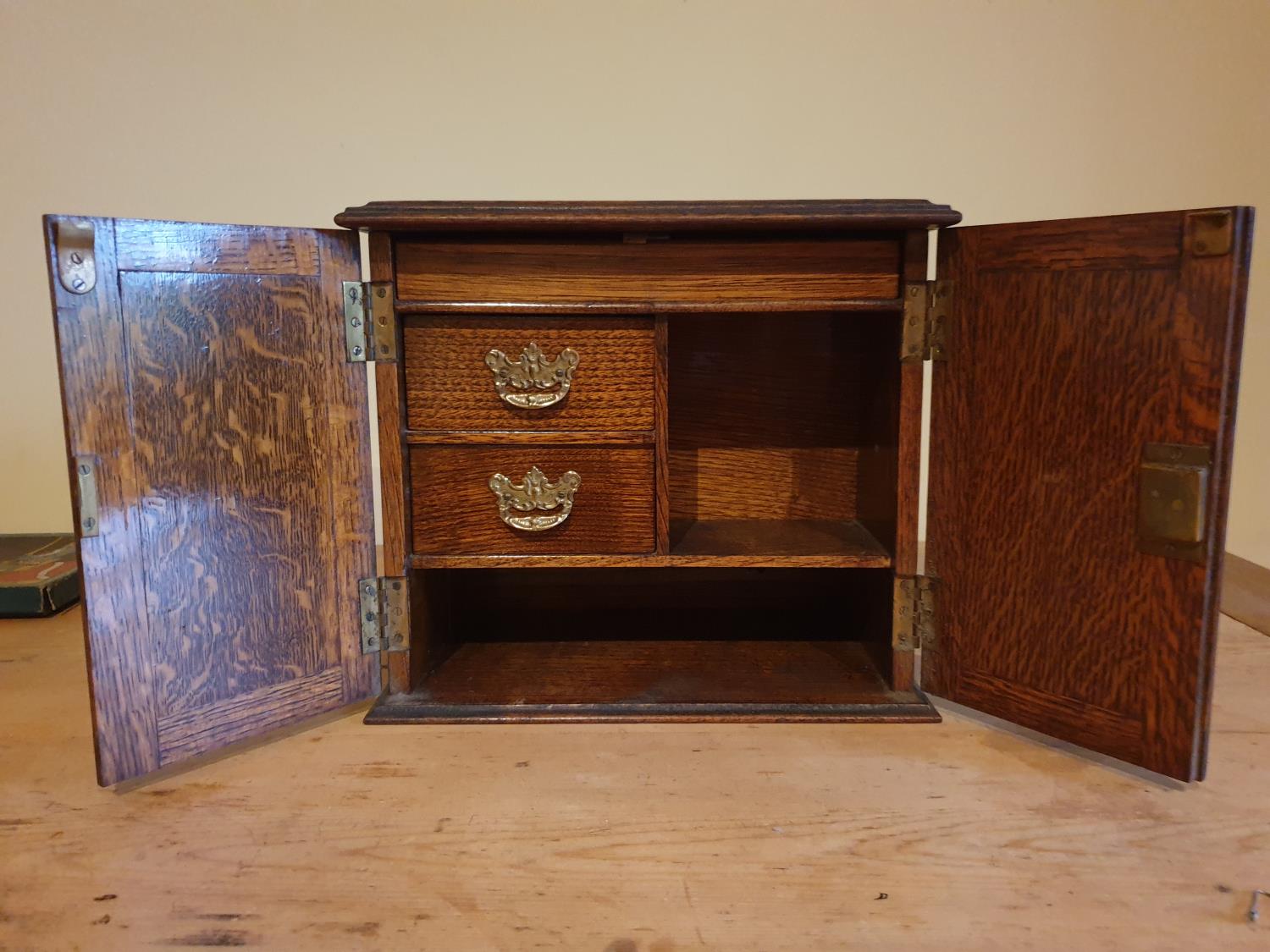 A 19th Century Oak Smokers Cabinet. Approx 28cm (L) x 18cm (D) x 27cm (H). - Image 2 of 3