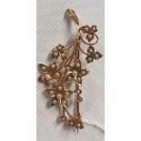 a 15ct gold and pearl Brooch.