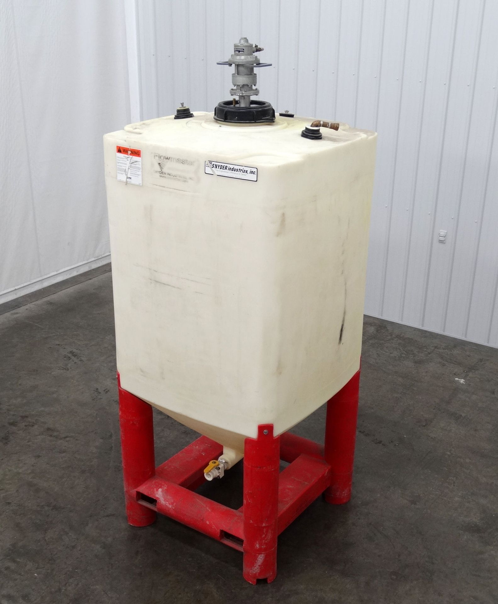 Snyder Industries 500 Gallon Flowmaster Tote C3299 - Image 5 of 12