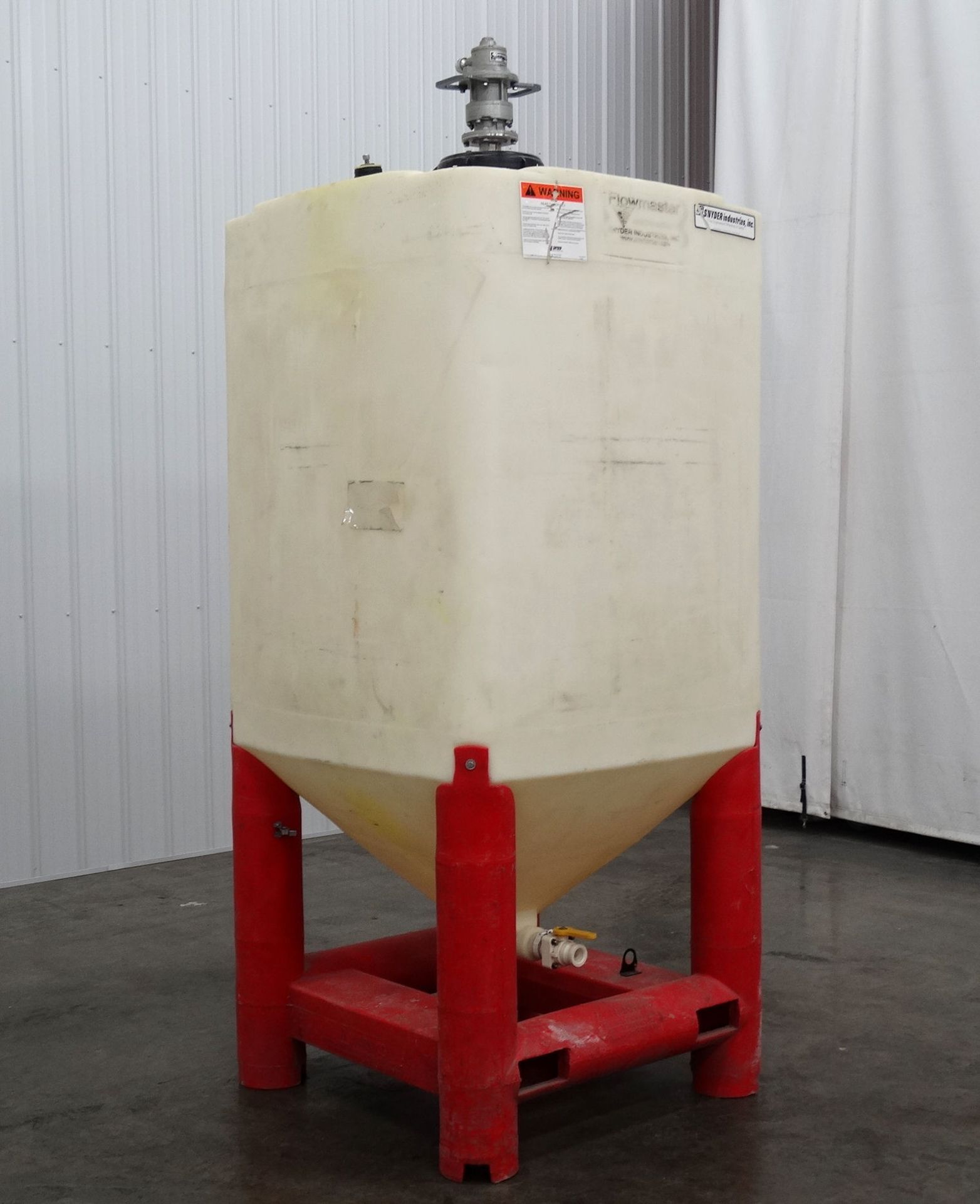 Snyder Industries 500 Gallon Flowmaster Tote C3299 - Image 3 of 12