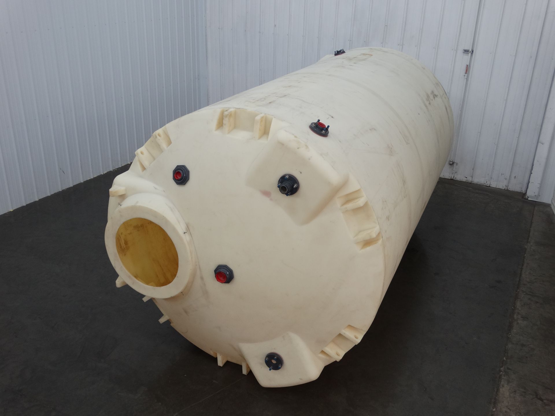 5000 Gallon Poly Tank D7427