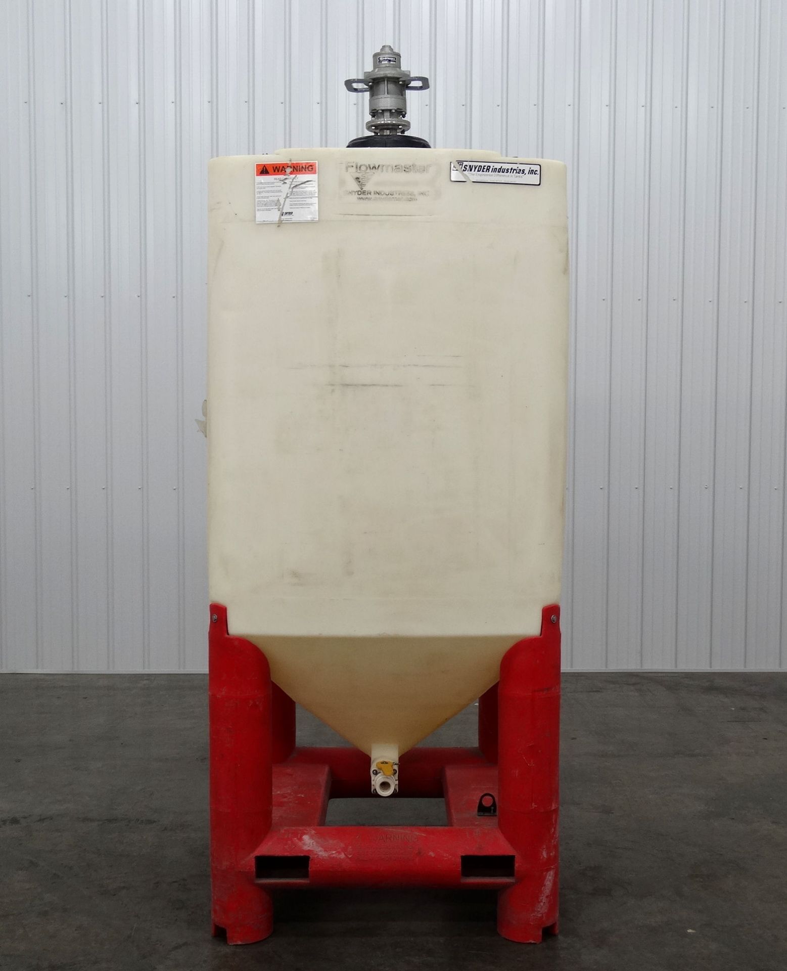 Snyder Industries 500 Gallon Flowmaster Tote C3299 - Image 2 of 12