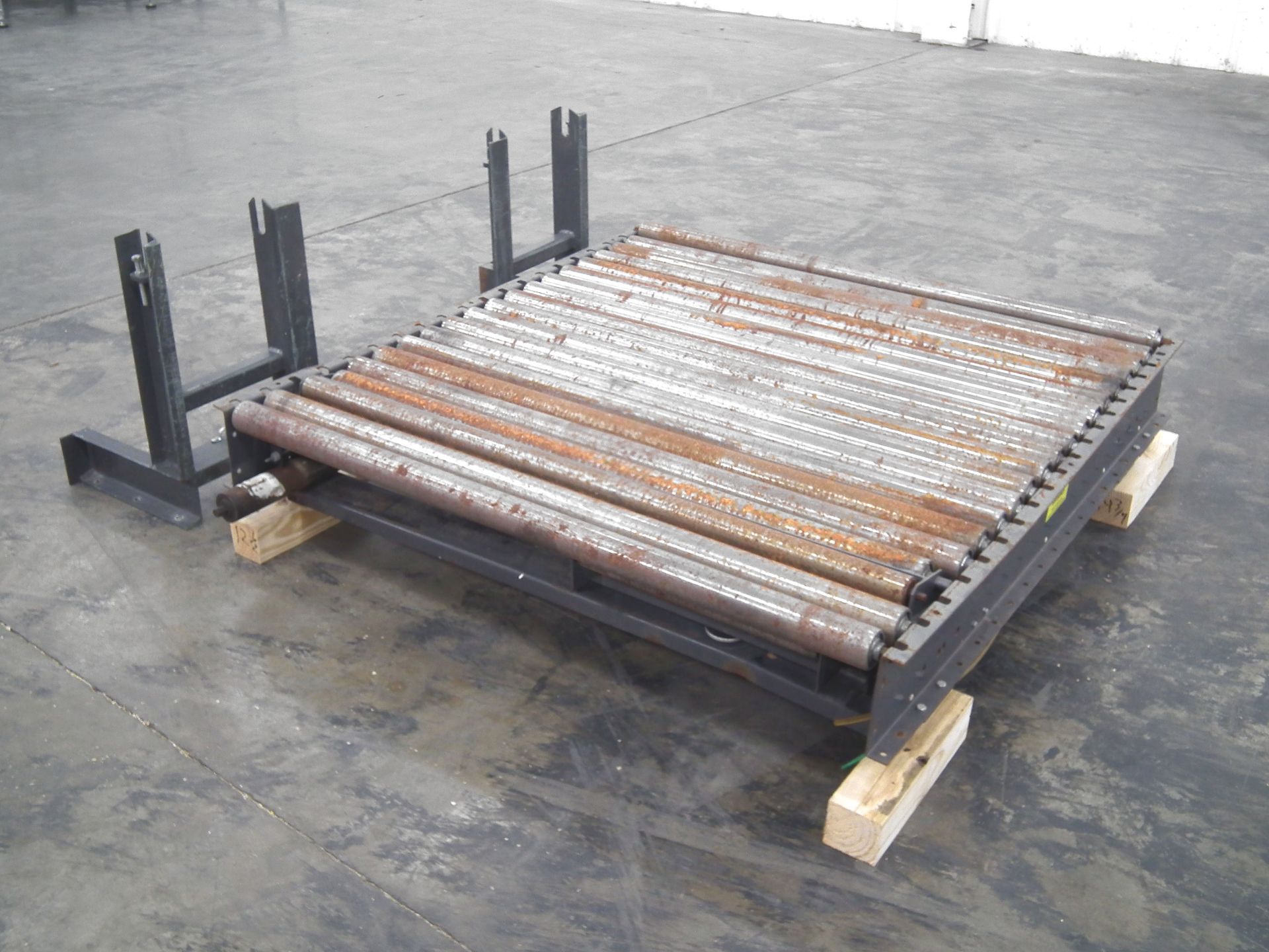 60" L x 60" W Gravity Rollers for Pallets A9926 - Image 3 of 5