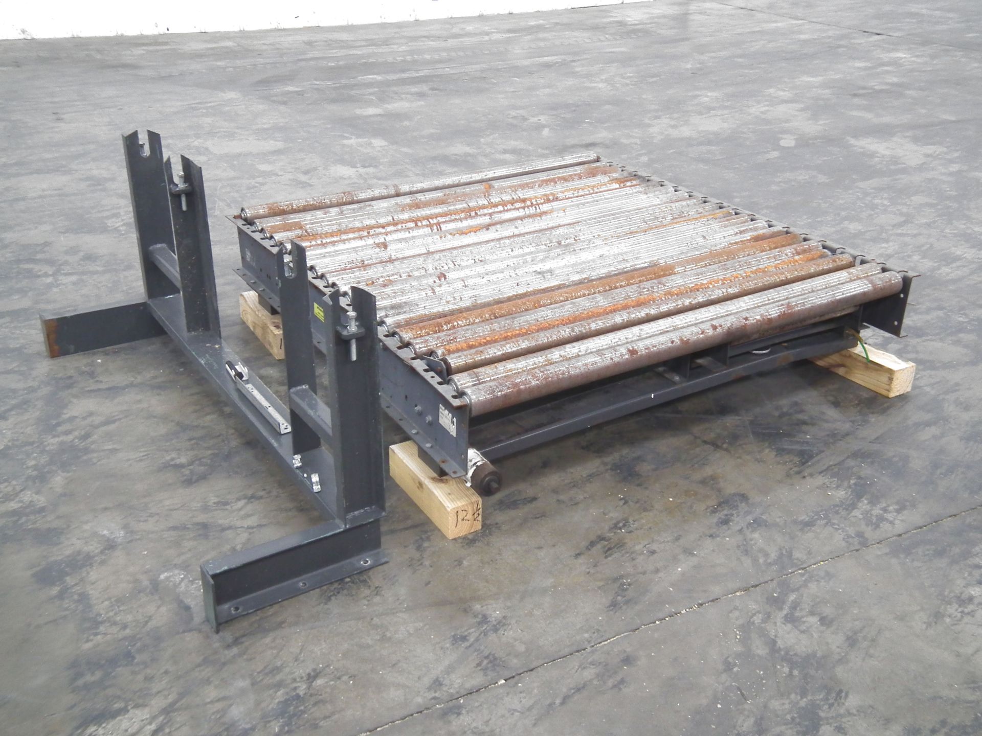 60" L x 60" W Gravity Rollers for Pallets A9926 - Image 2 of 5