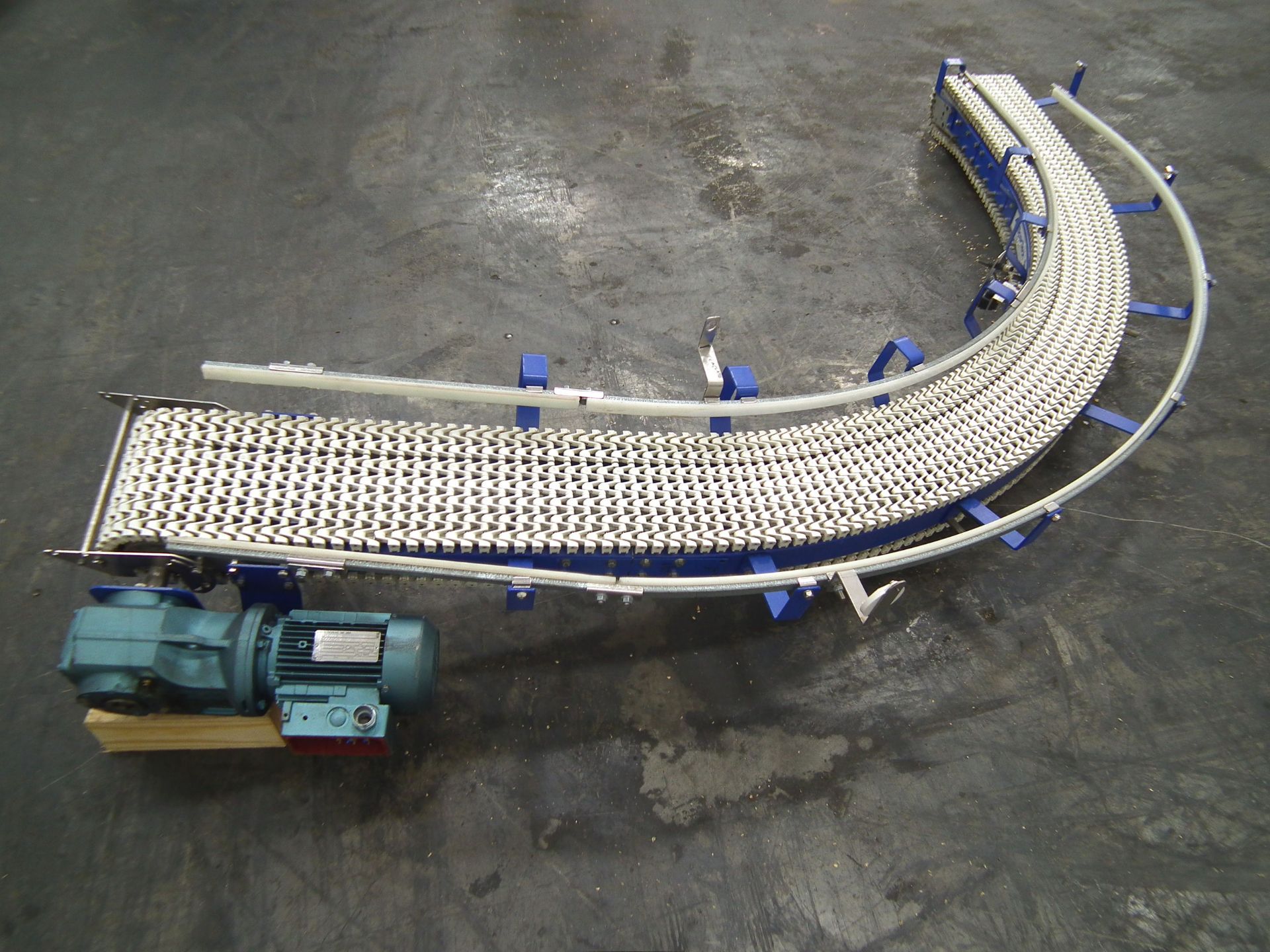 Spantech 90 degree Curve Conveyor 8.5W x 100L A4803 - Image 5 of 6