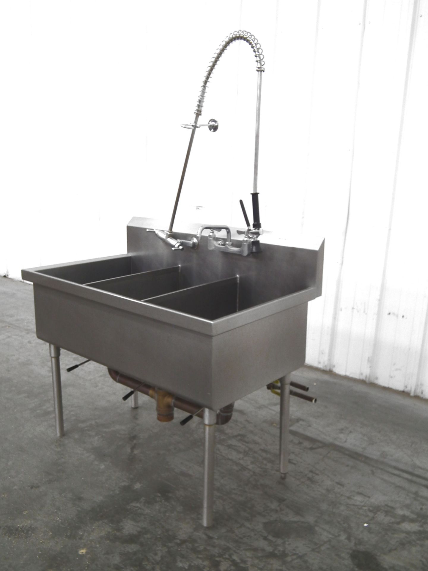 Three Compartment Stainless Steel Wash Basin A9906 - Image 2 of 9