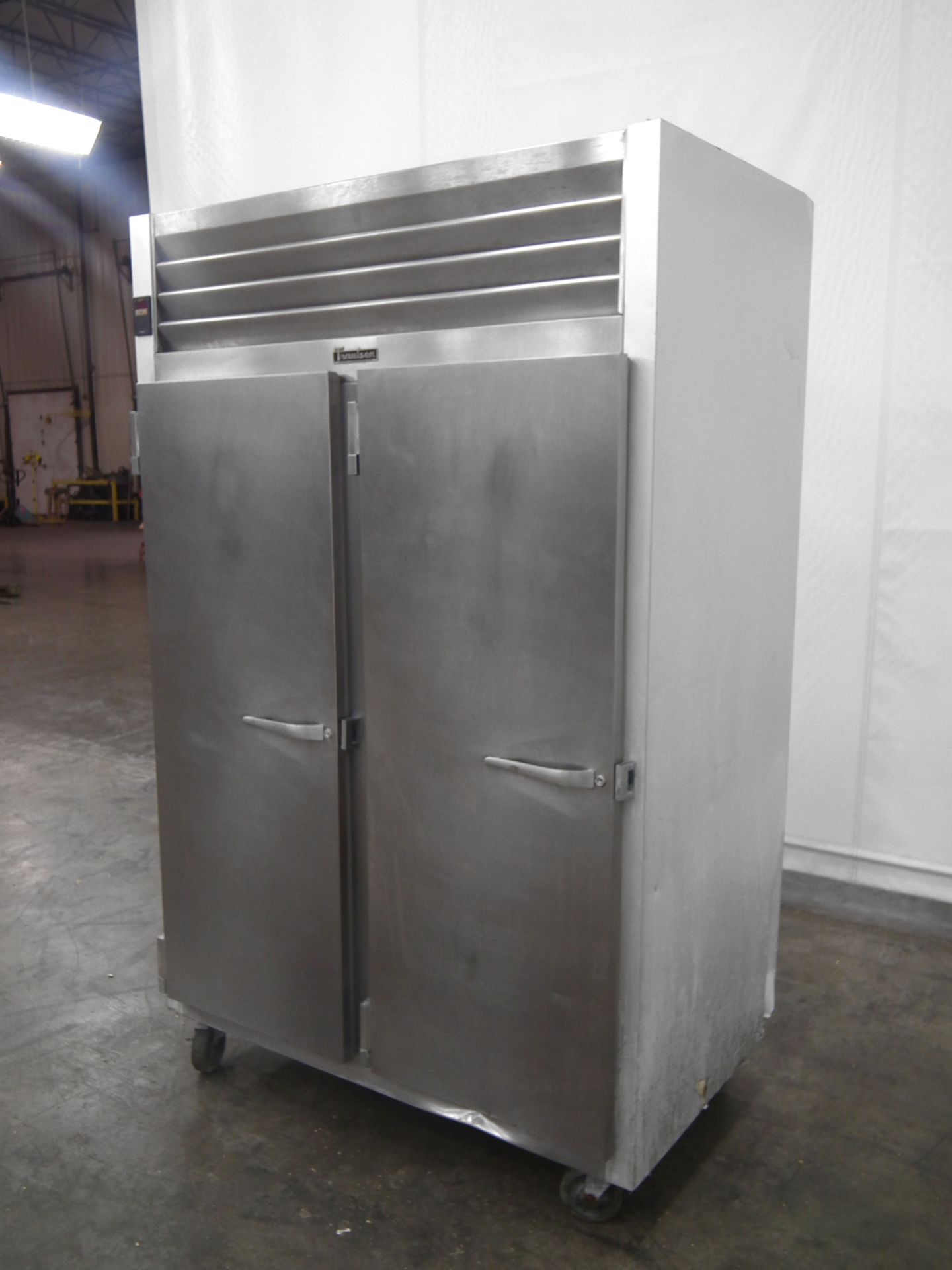 Traulson G22013 Double Door Cabinet Freezer B2308 - Image 6 of 9