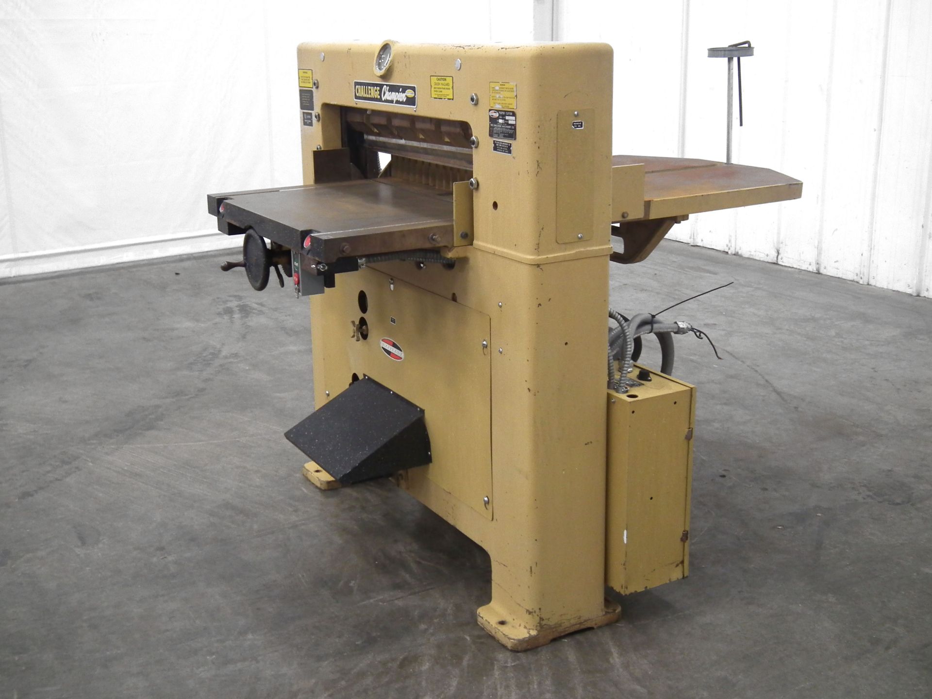 Challenge Champion 305 MC Paper Board Cutter B1574 - Image 3 of 9