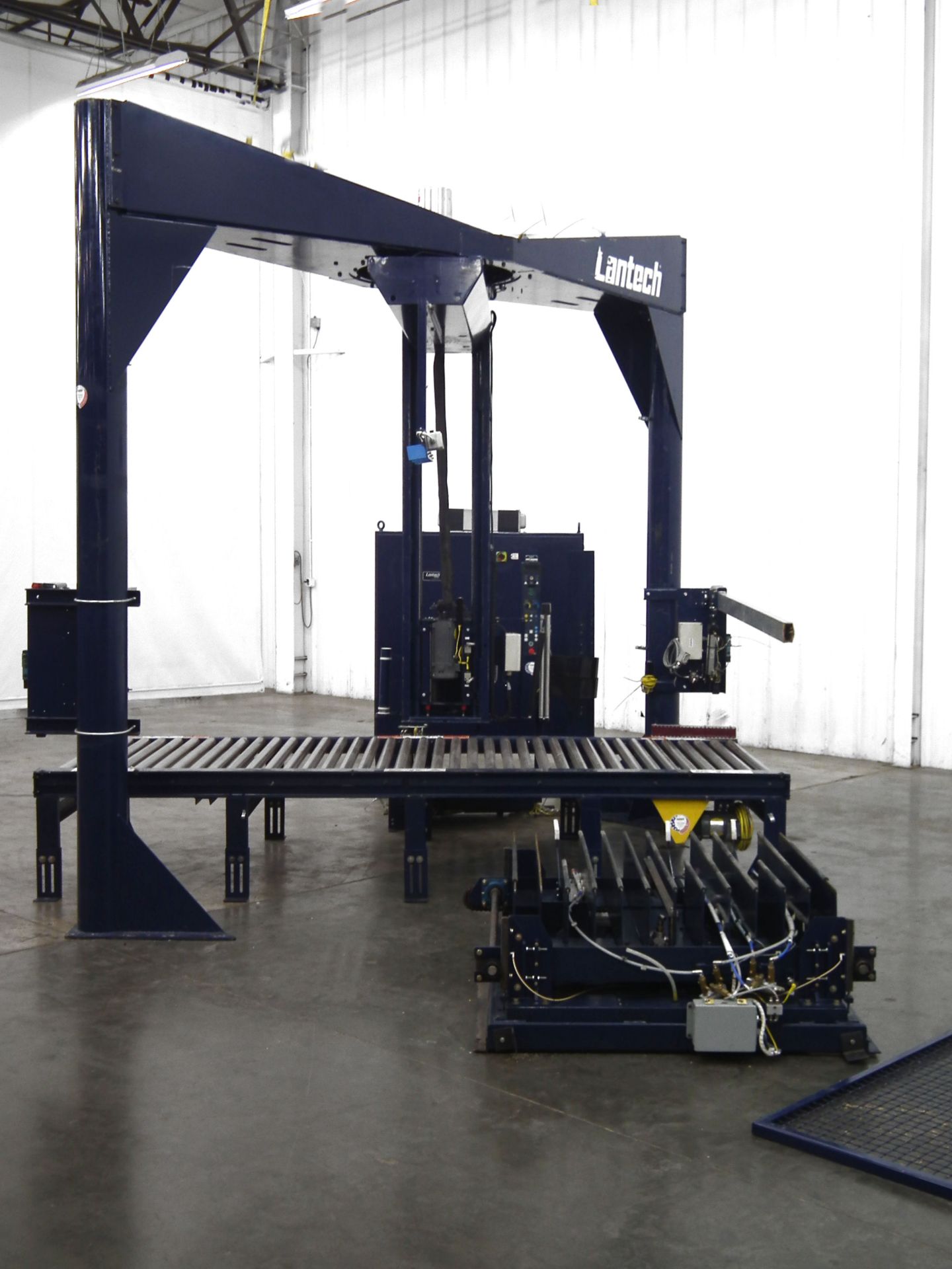 Lantech S3500 Automatic Straddle Stretch Wrapper B3443 - Image 4 of 12