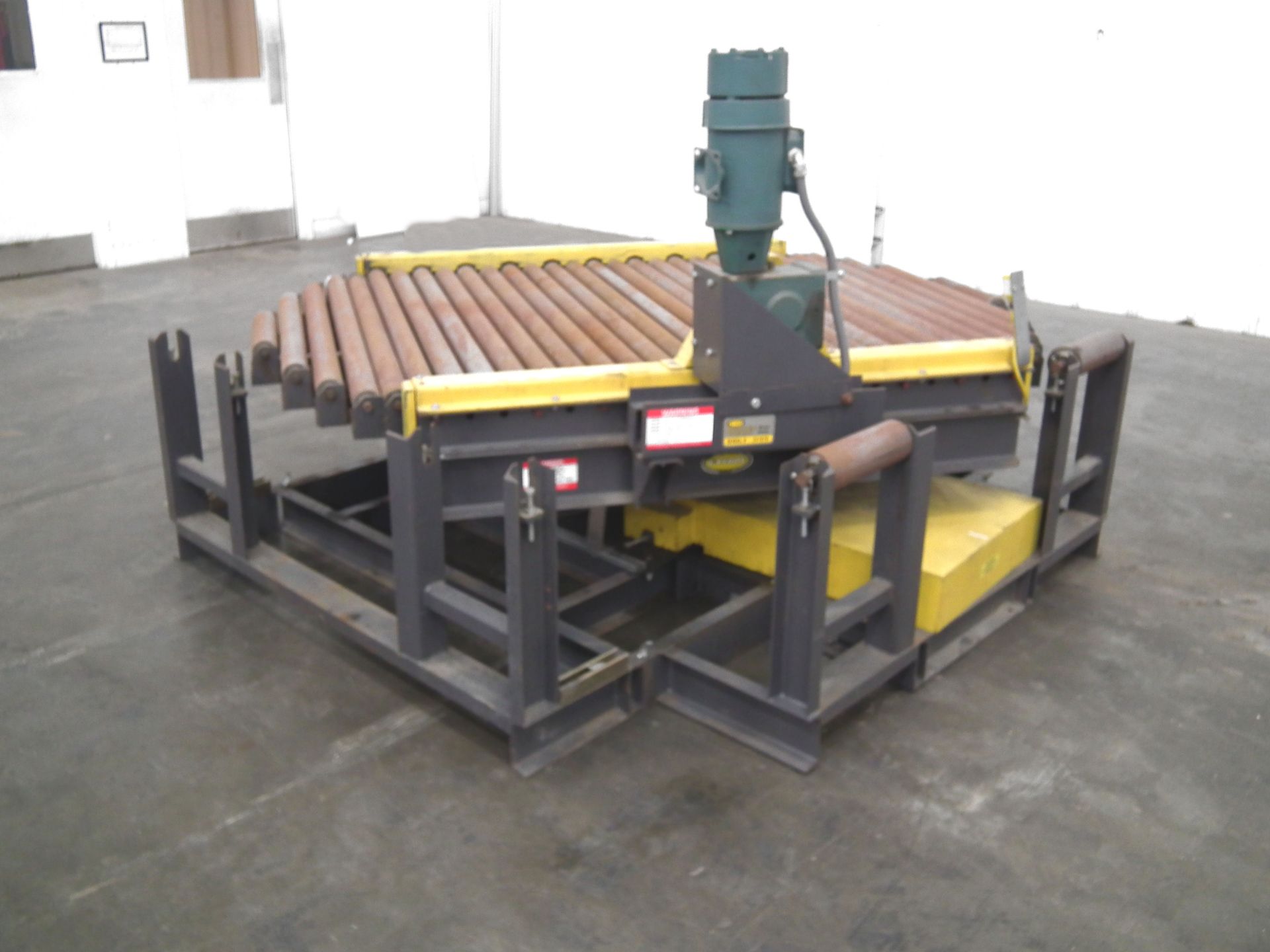Hytrol Turntable for Full Pallets 90 Degree Motion A9776 - Image 3 of 8