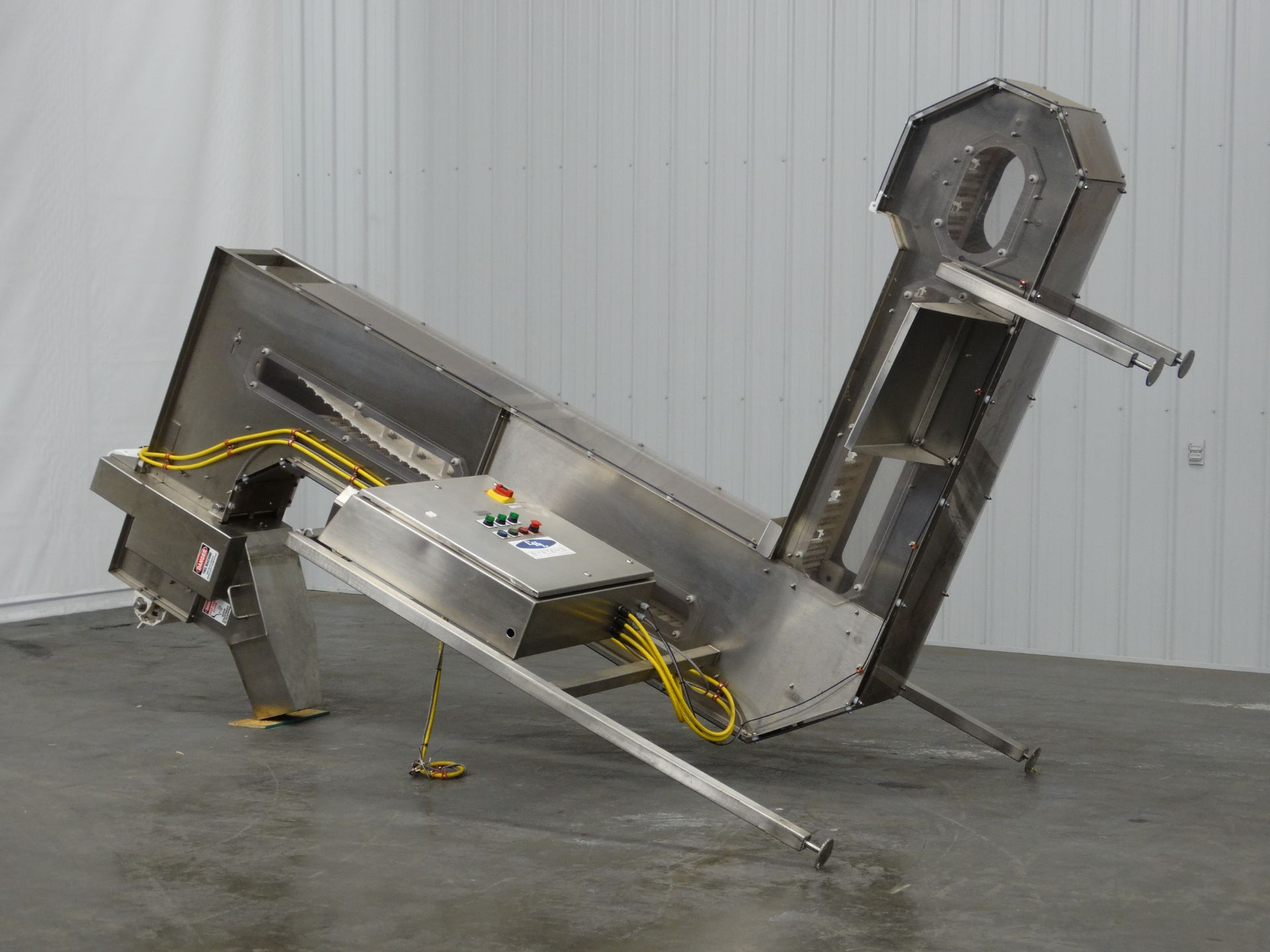 CHL Systems IIC-800-11 Cleated Incline Conveyor D2023 - Image 3 of 10