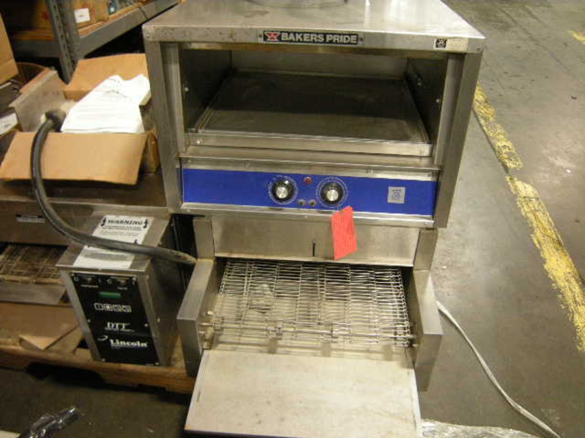 Bakers Pride Model 24 Oven with Star Hot Plate 5708