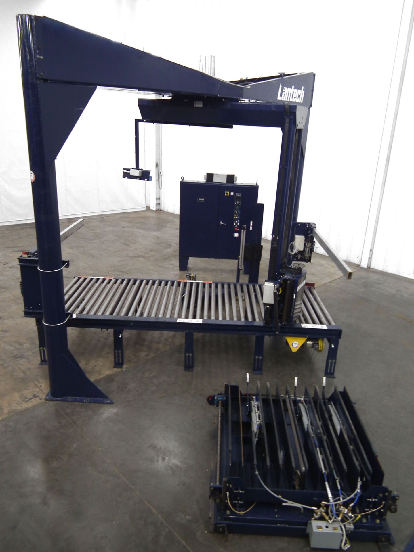 Lantech S3500 Automatic Straddle Stretch Wrapper B3443 - Image 7 of 12