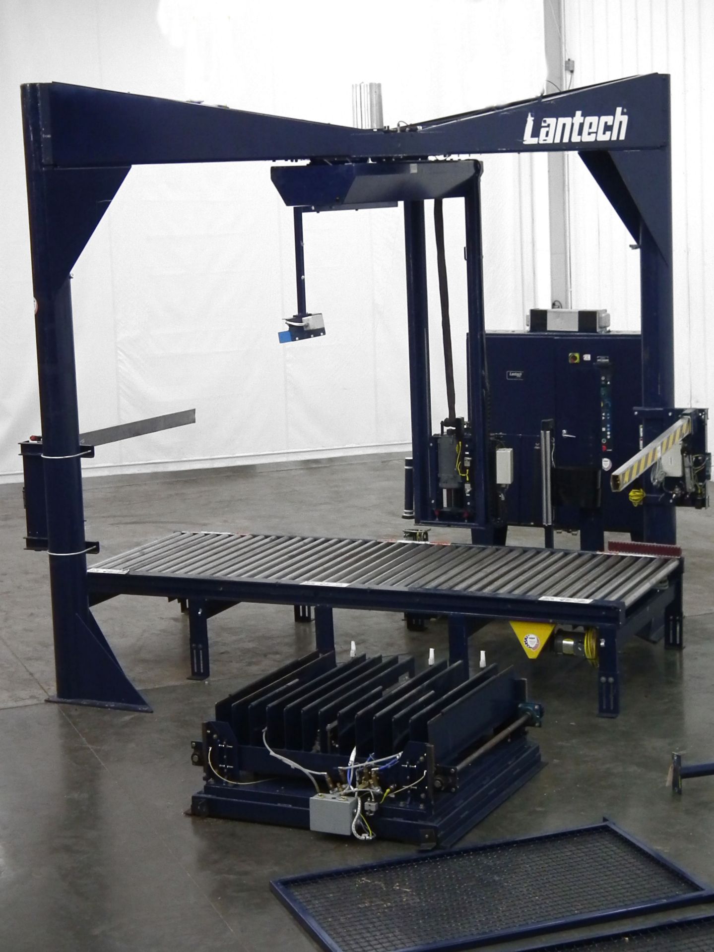 Lantech S3500 Automatic Straddle Stretch Wrapper B3443 - Image 3 of 12