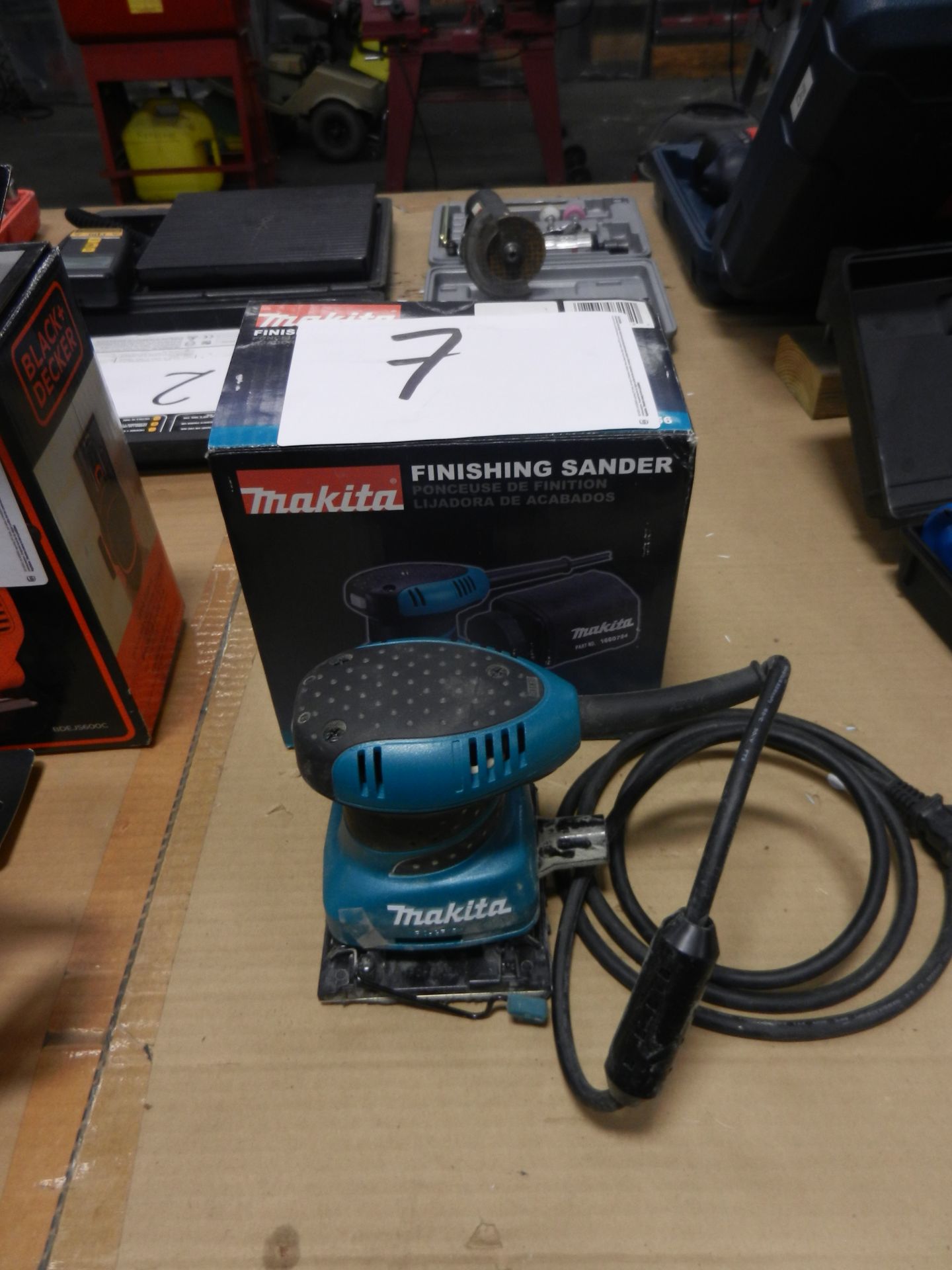 Makita Finishing Sander