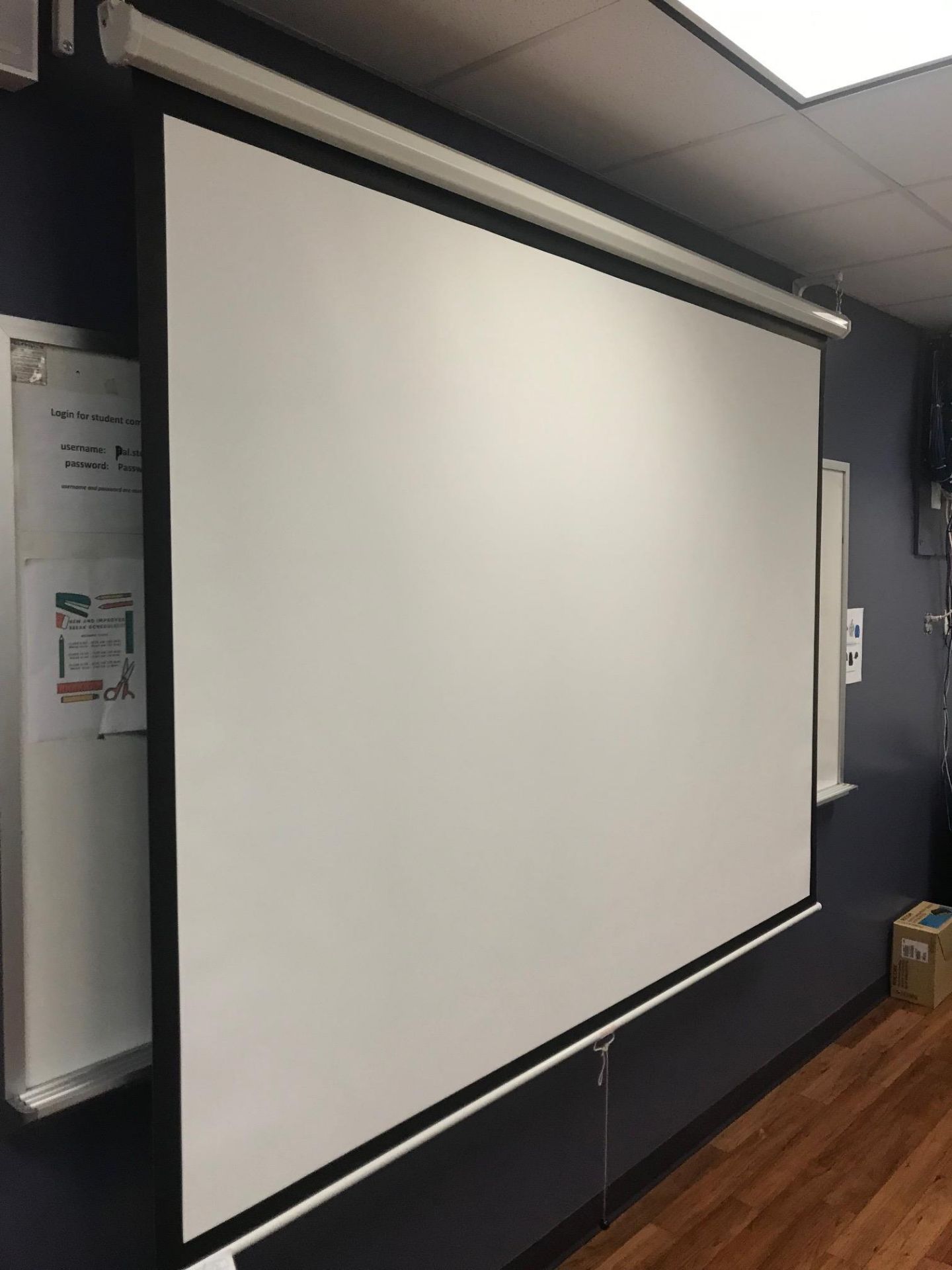 Da-Lite 8ft Wall/Ceiling Mount Projector Screen