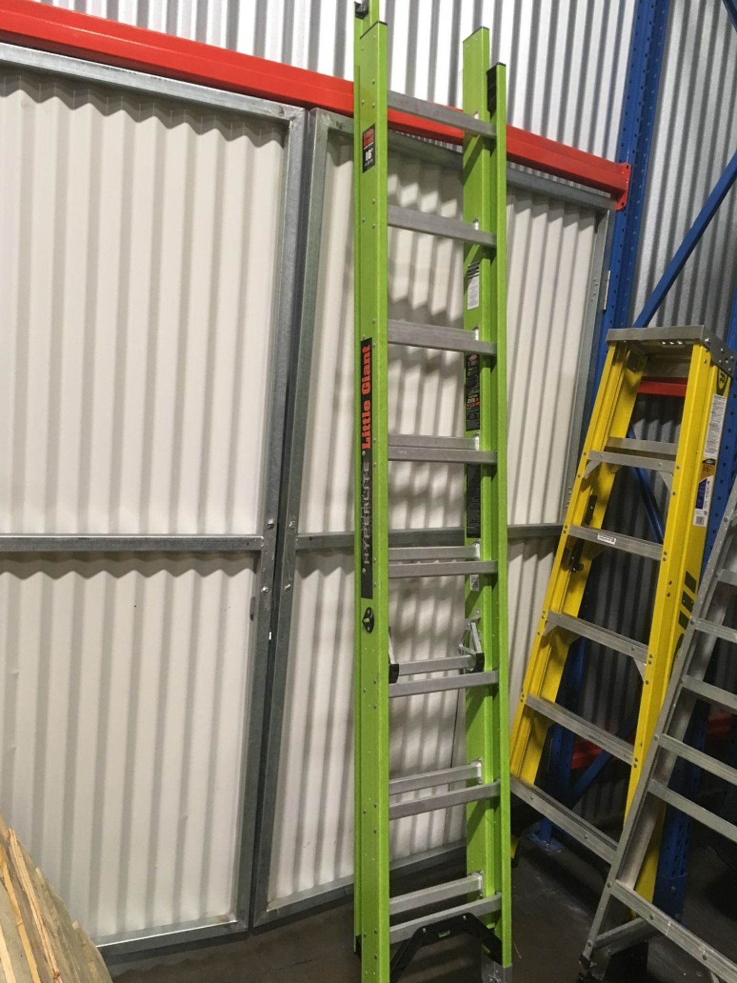 Little Giant 16ft Fiberglass Ladder