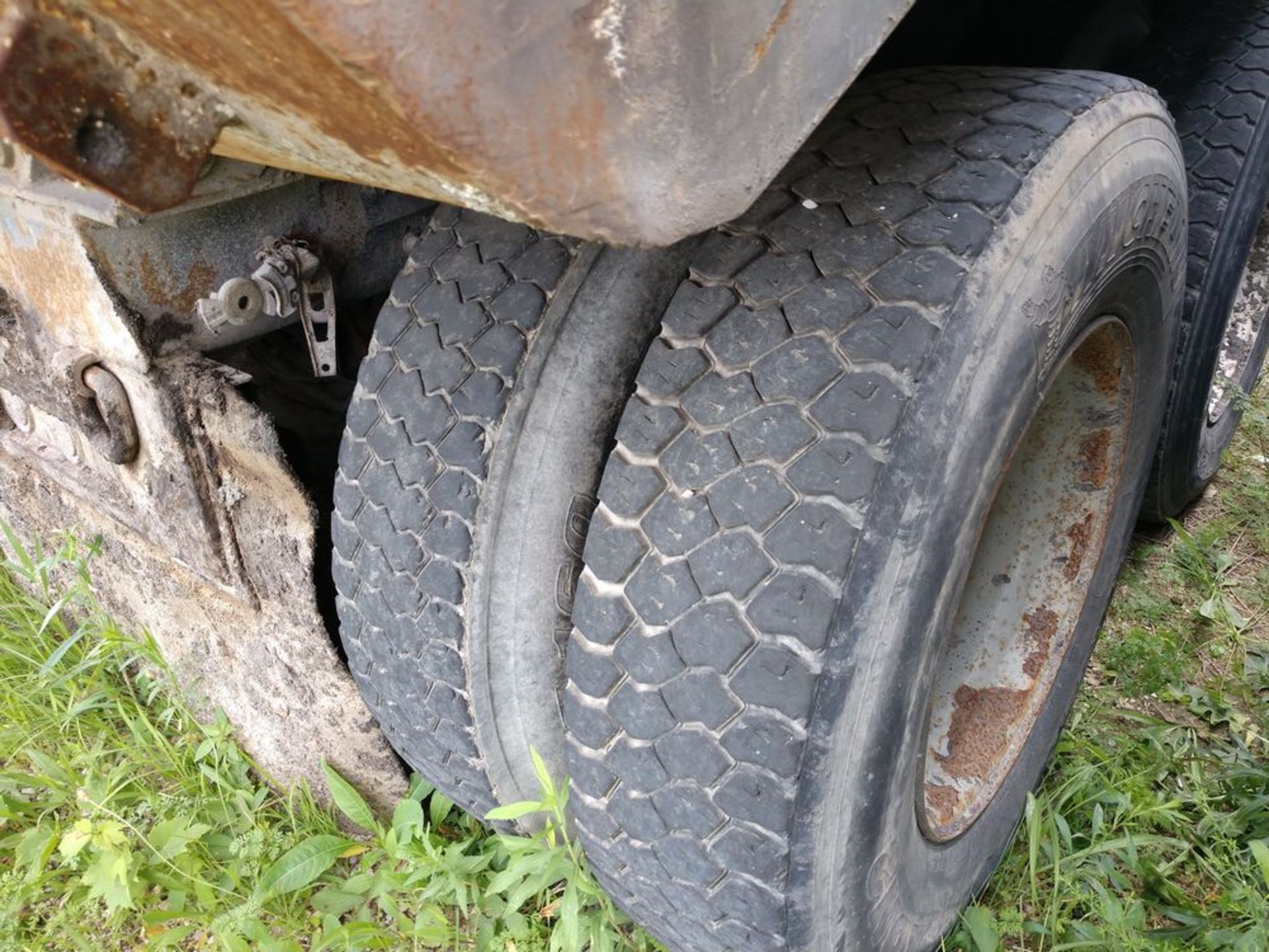 2009 MACK DUMP TRUCK, GU700, APPROX 490,000 MILES. 1M2AX13C69M003191 - Image 26 of 46