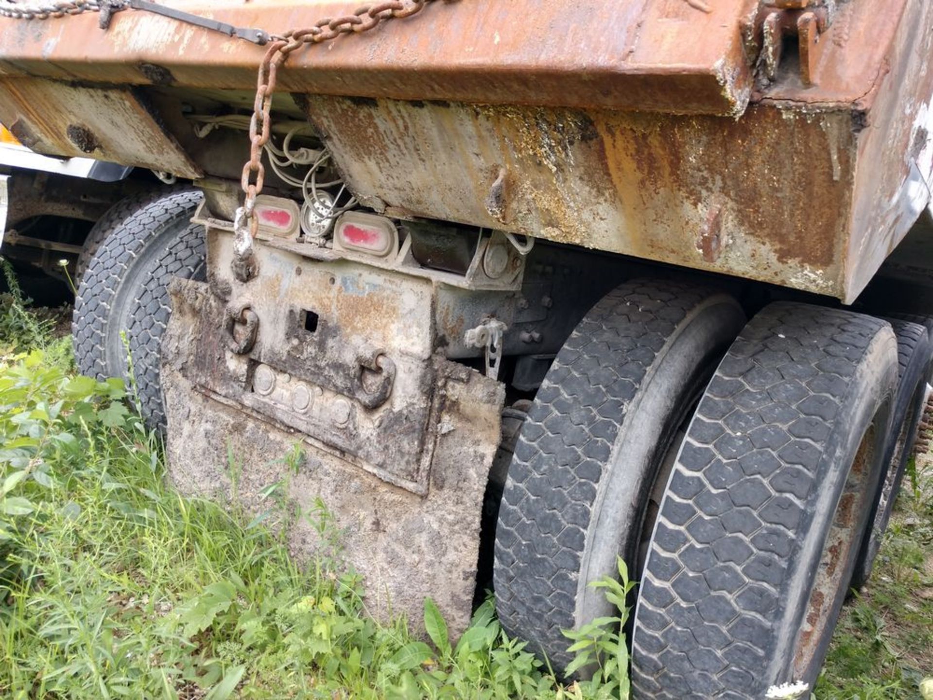 2009 MACK DUMP TRUCK, GU700, APPROX 490,000 MILES. 1M2AX13C69M003191 - Image 23 of 46