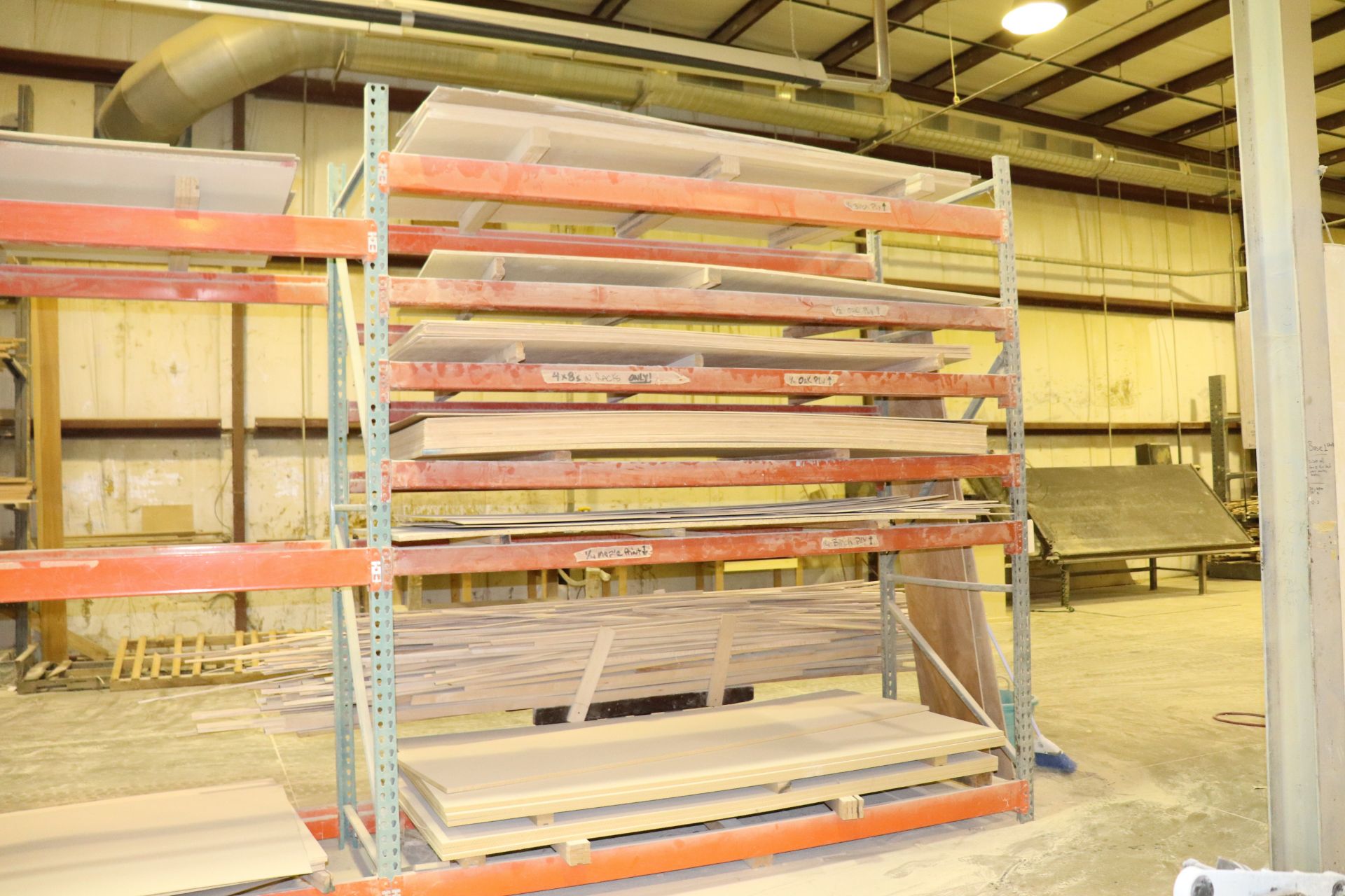 Contents of five pallet racks, 4 x 8, laminated wood stock - Bild 6 aus 11