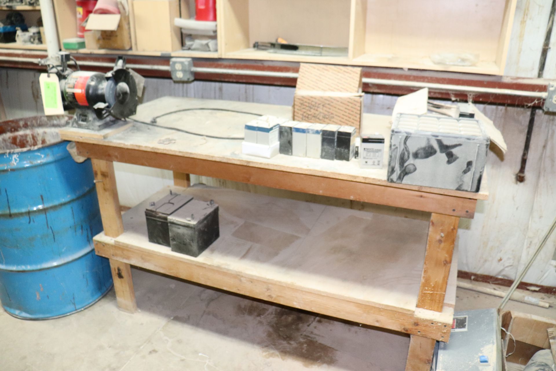 Workbench with 6" bench grinder by Work Force