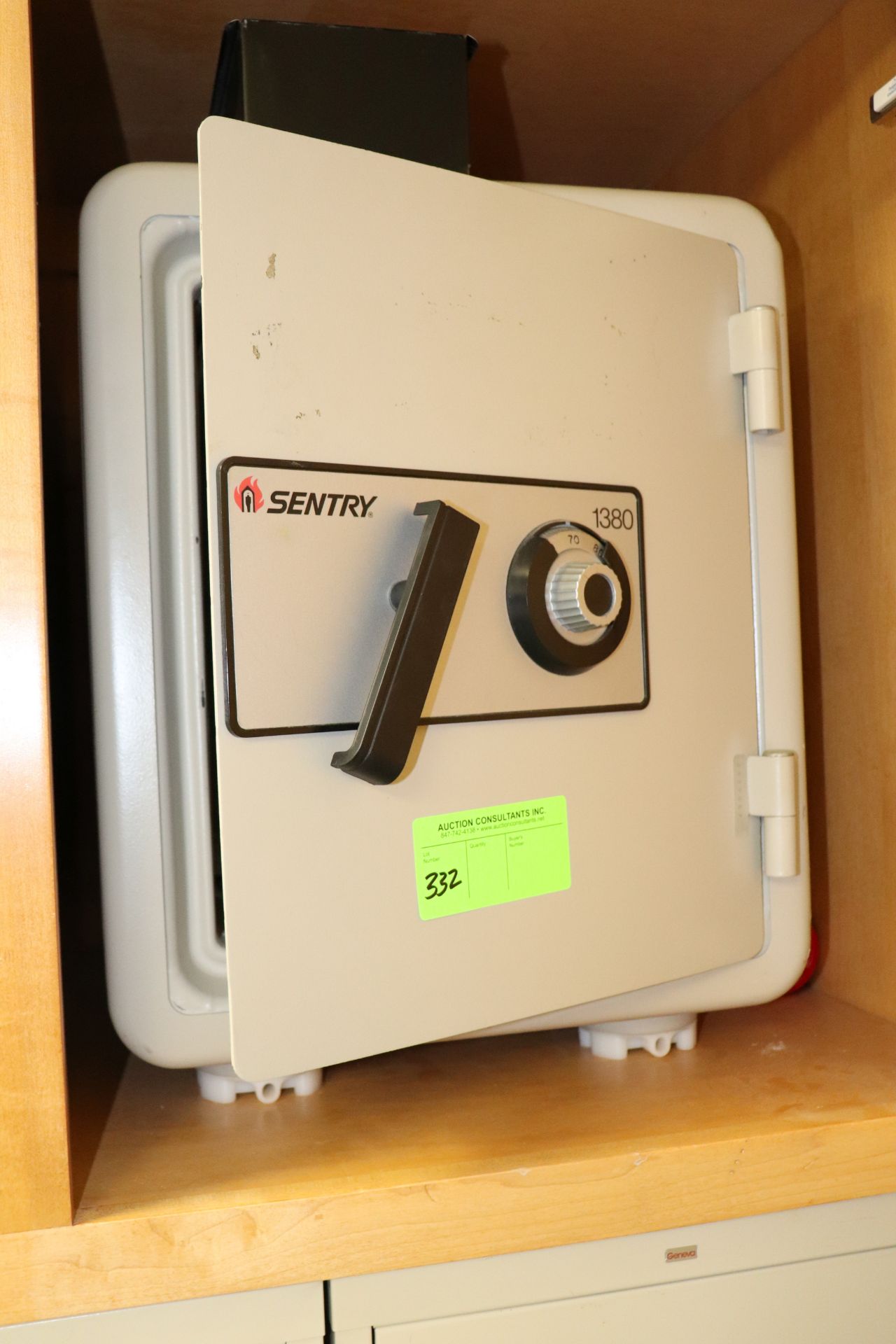 Sentry 1380 safe