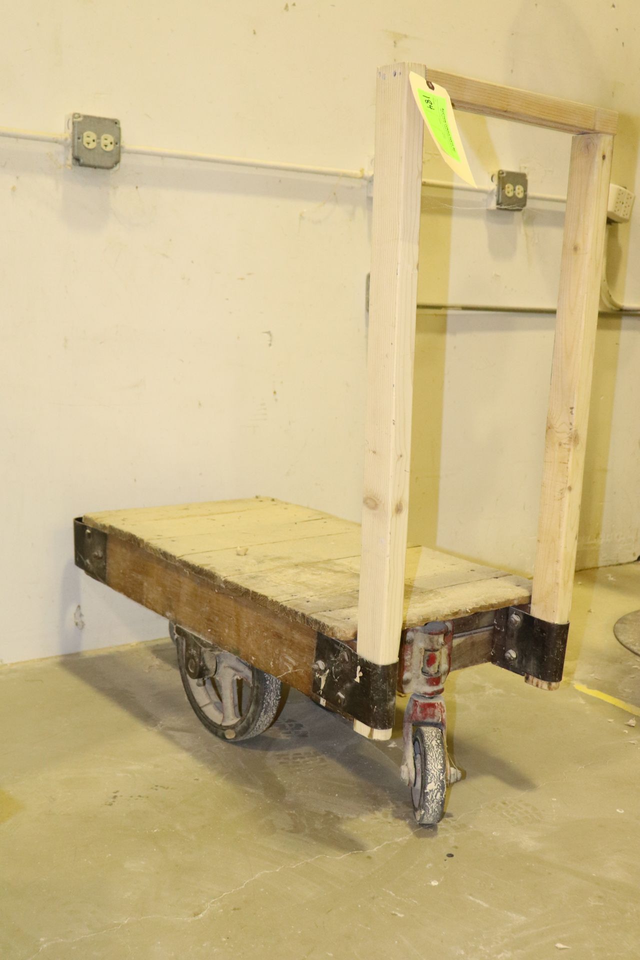 Five-wheel wooden stock cart