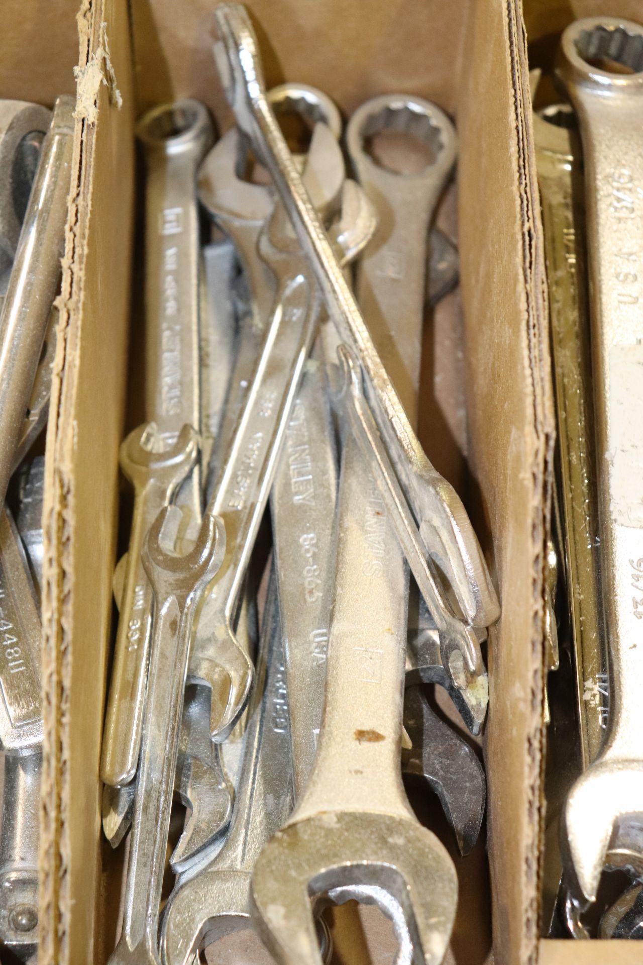 Metric wrenches