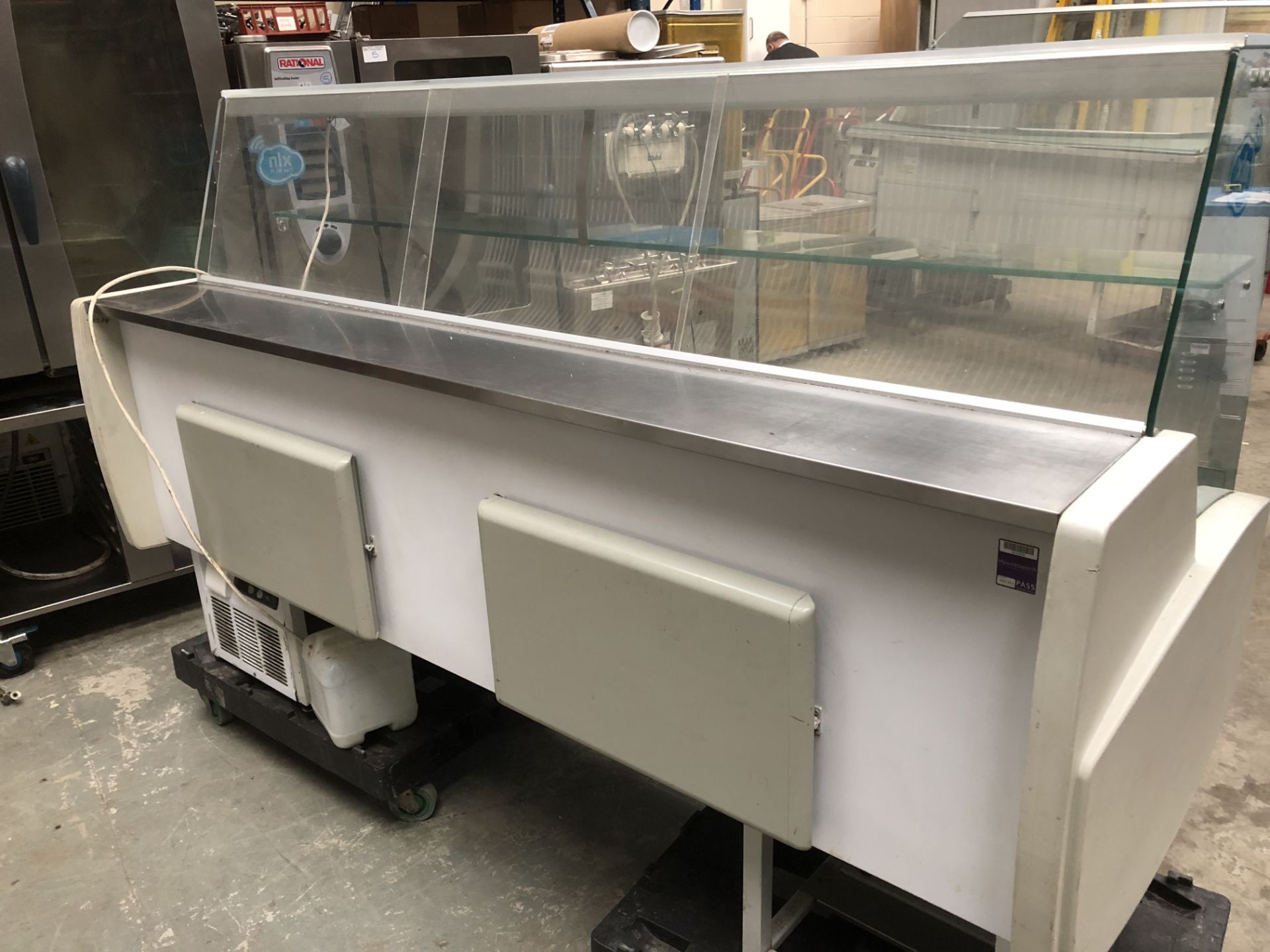 Refrigerated Serve Over Counter 2000 mm Long - Image 3 of 3