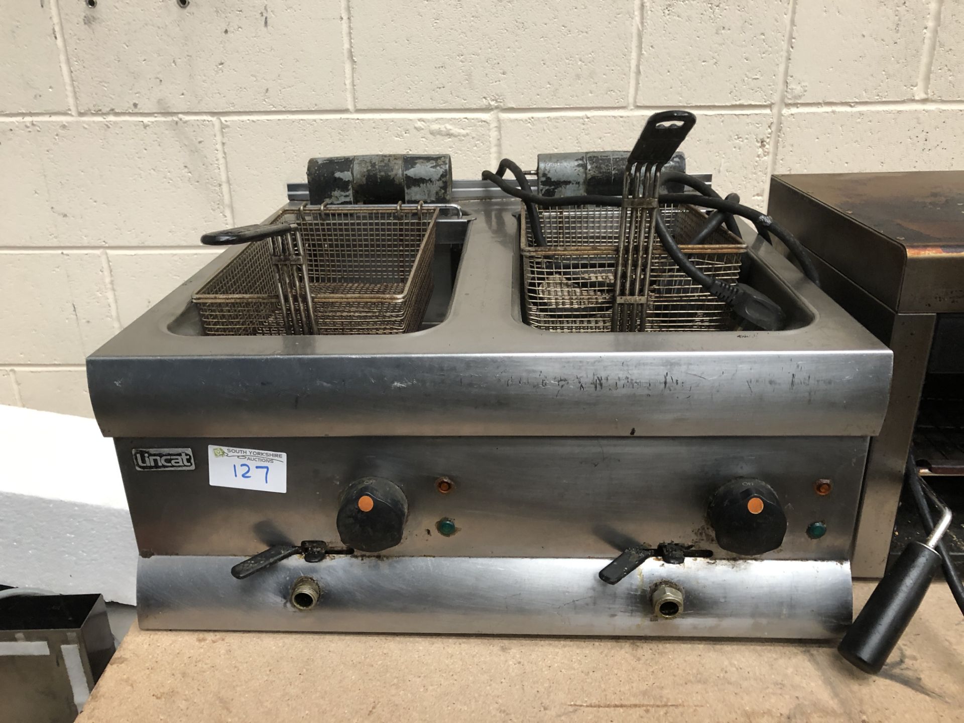 Lincat Double Table Top Fryer