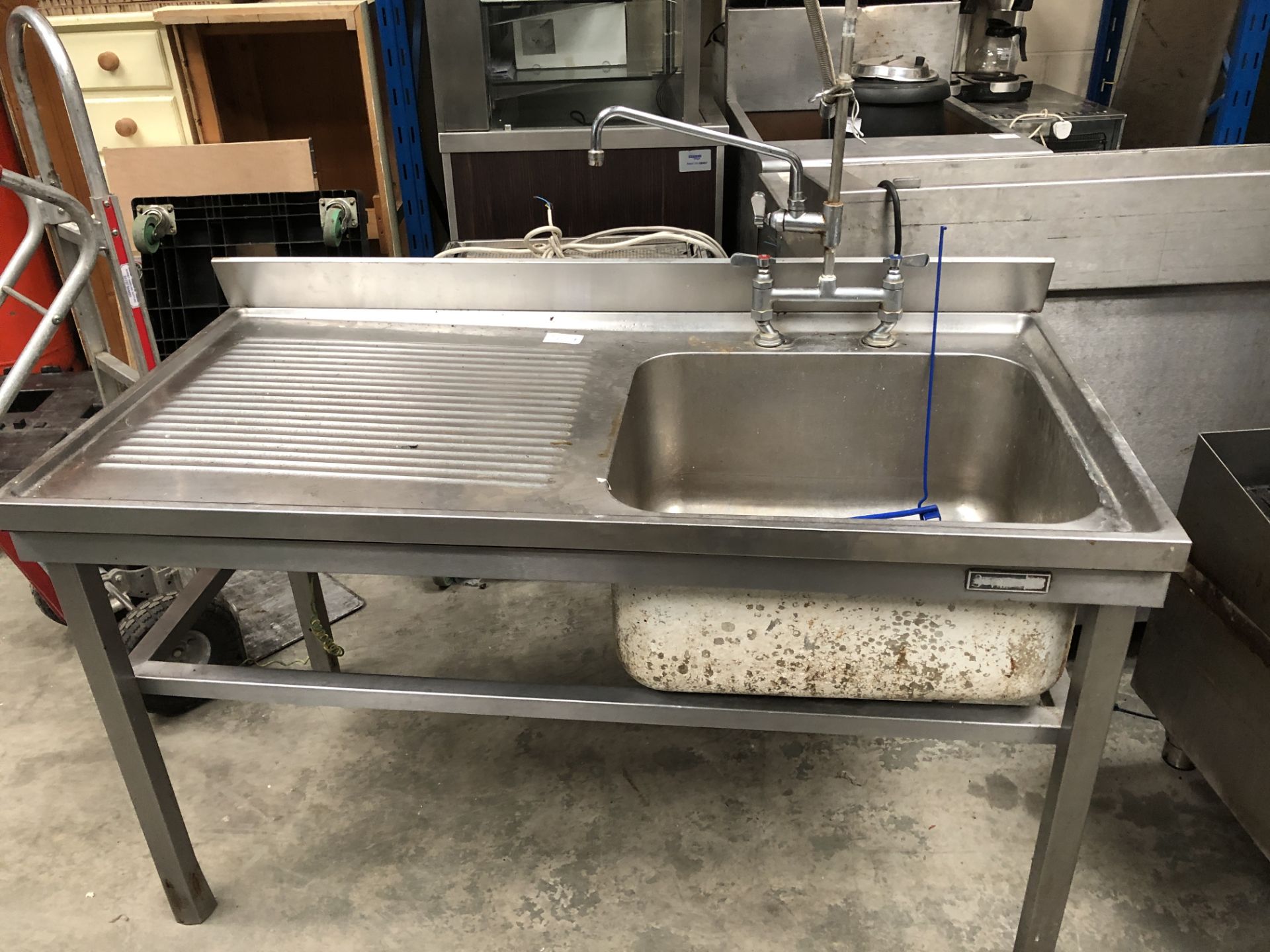 Single Bowl Sink Unit with Spray Arm