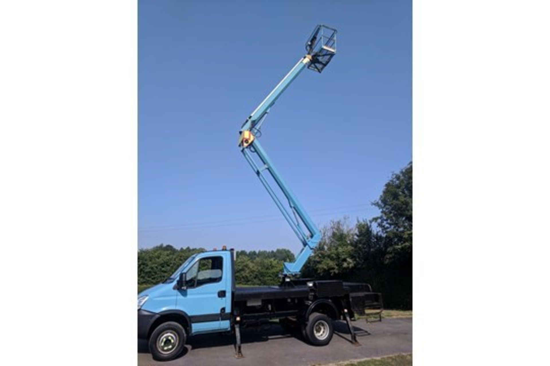 Iveco Daily 65C18 With 16 Meter VM160 Niftylift Attached - Image 17 of 17