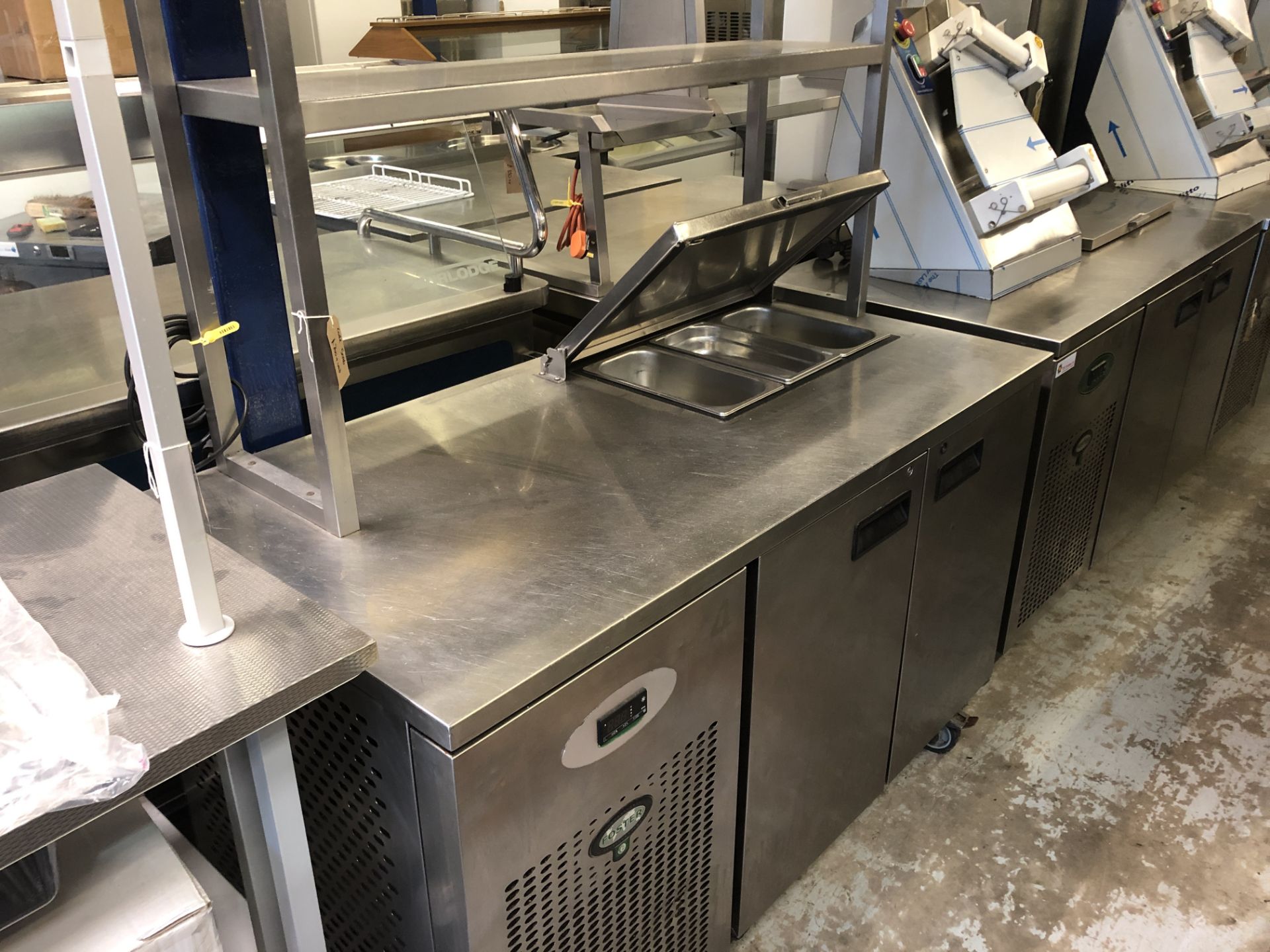 Refrigerated Pizza Prep Counter with Heated Overhead Gantry