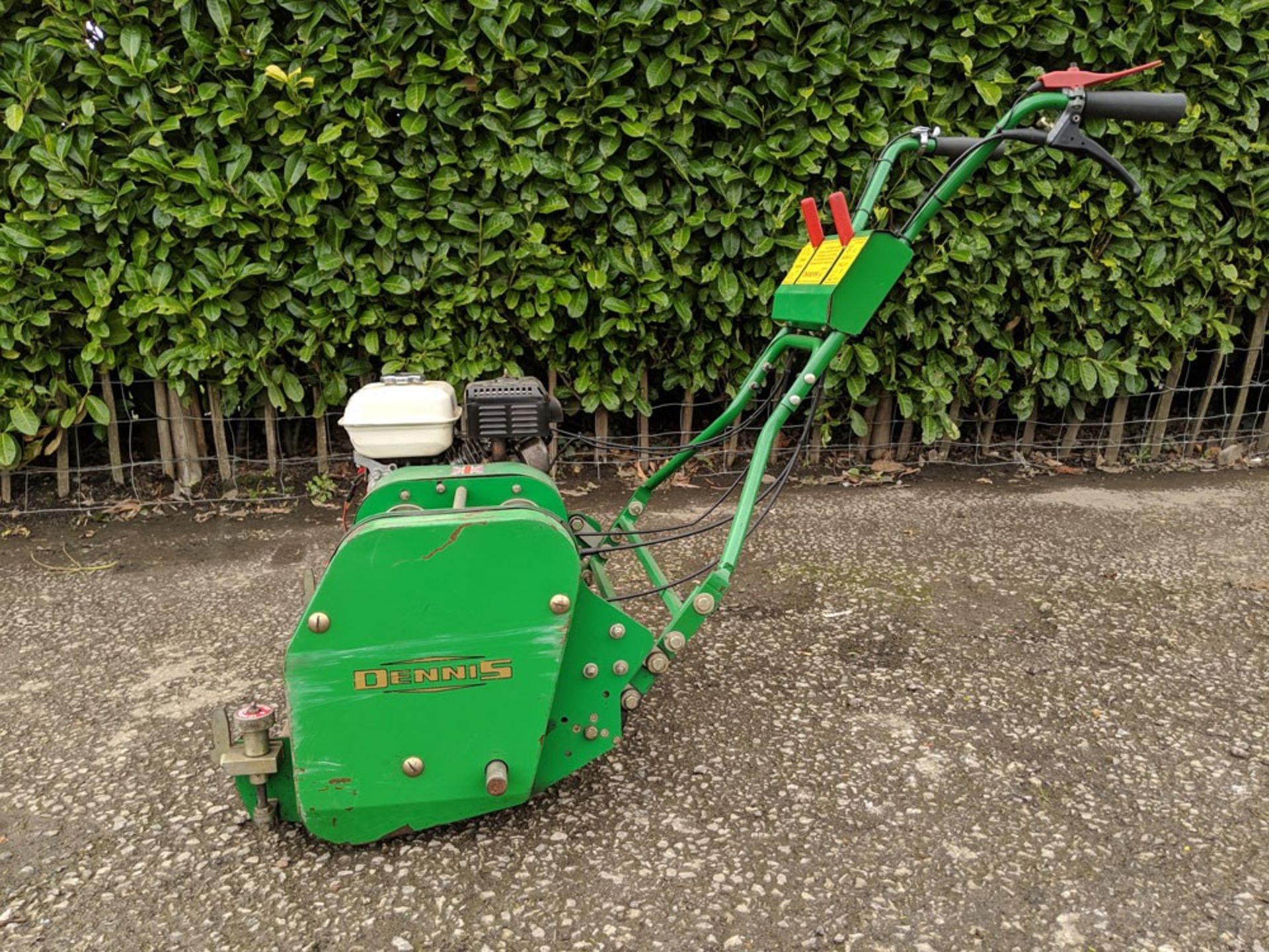 2003 Dennis G560 11 Blade Cylinder Mower