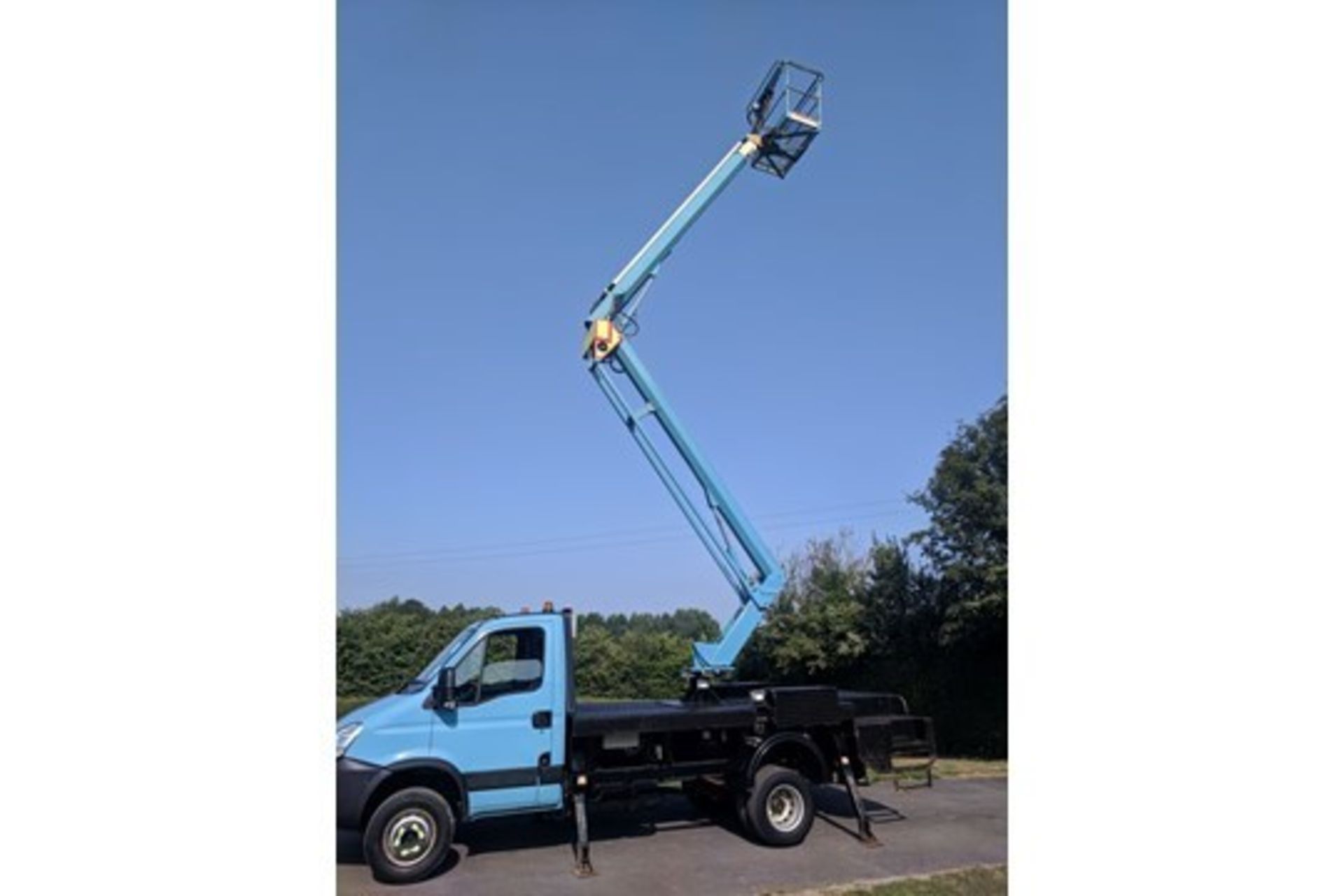 Iveco Daily 65C18 With 16 Meter VM160 Niftylift Attached - Image 8 of 17