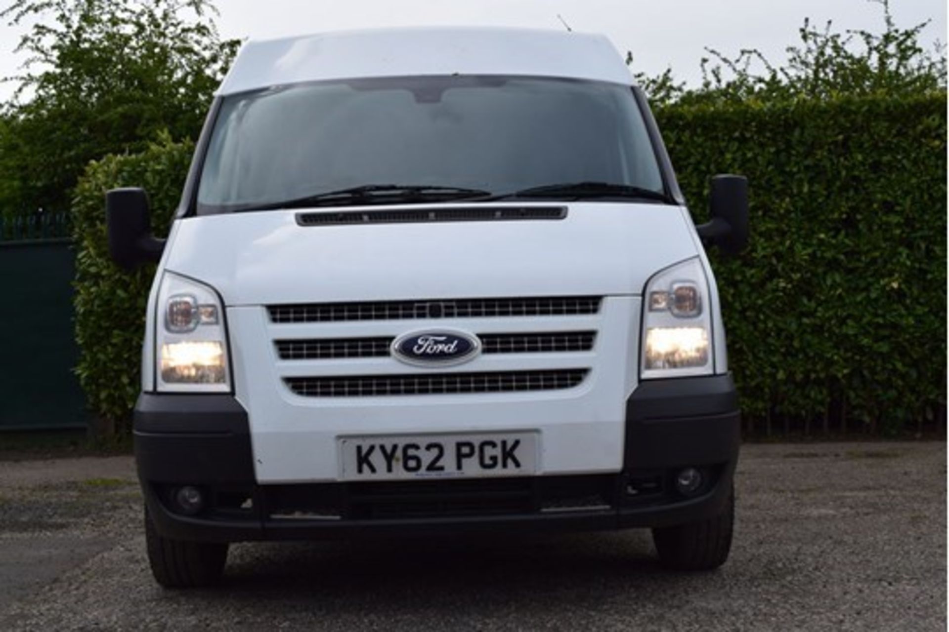 2012 Ford Transit T260 Trend FWD 2.2 125ps SWB Semi High Roof Panel Van - Image 9 of 10