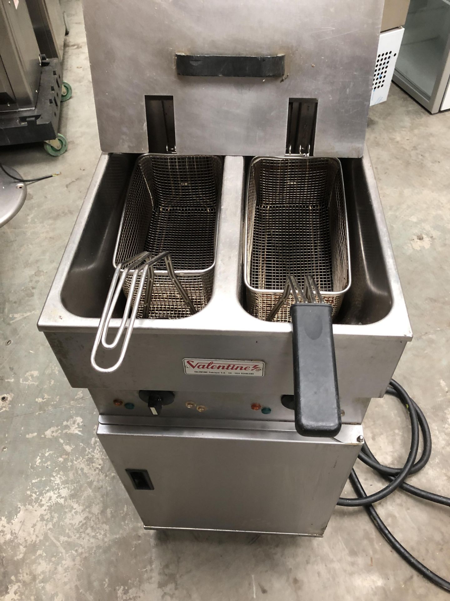 Valantine Double Tank Electric Fryer - Image 4 of 4