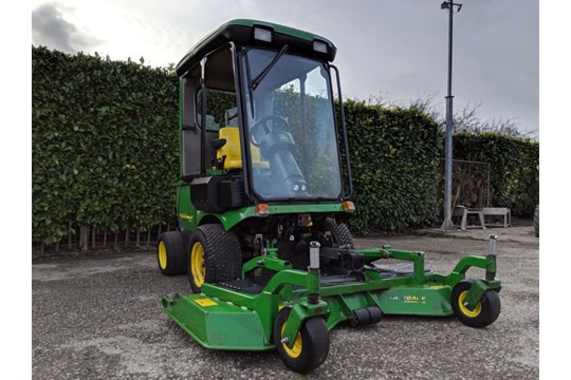 2009 John Deere 1445 Series II 72" Ride On Rotary Mower - Image 3 of 7