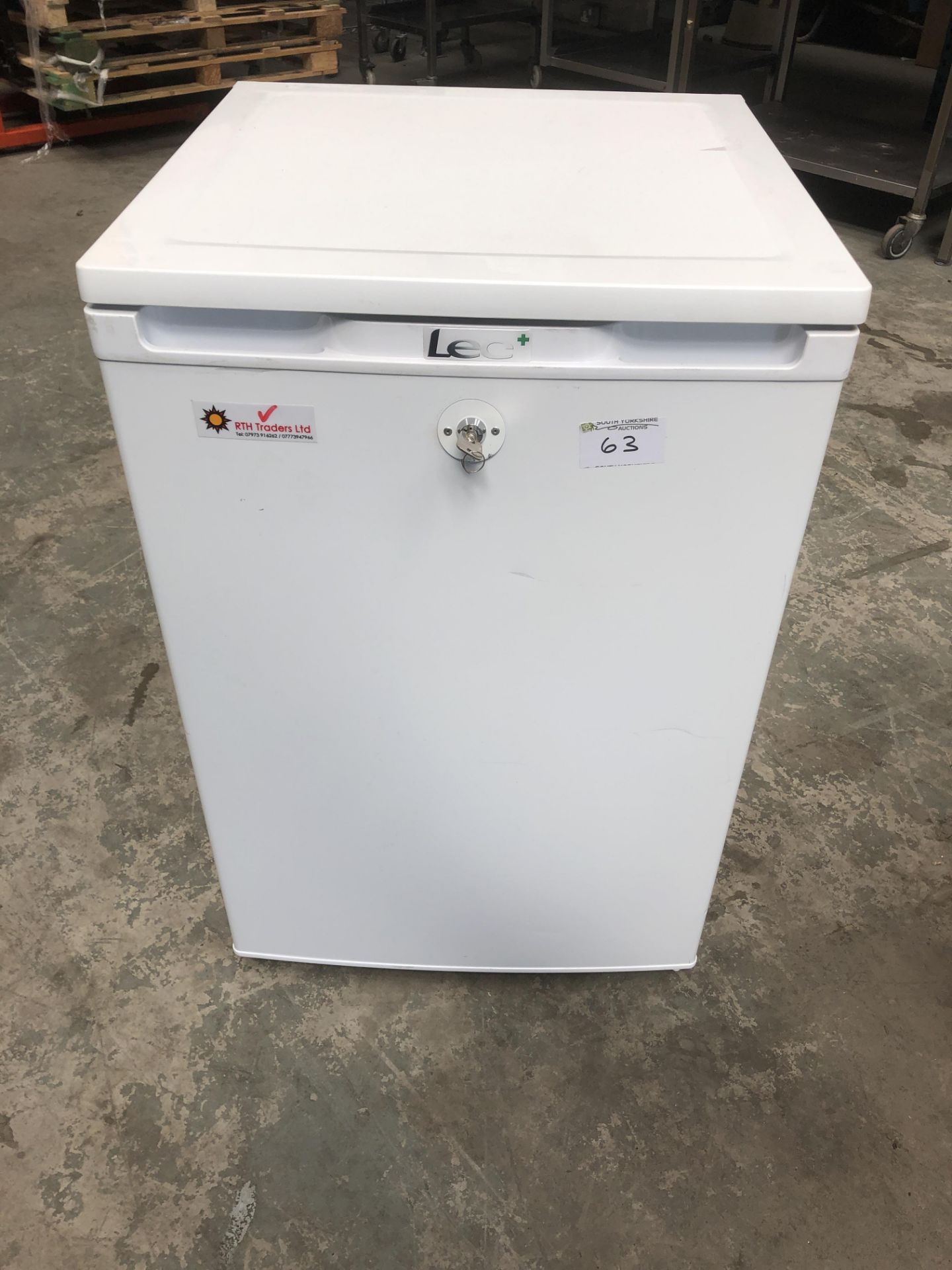 Lec Commercial Freezer