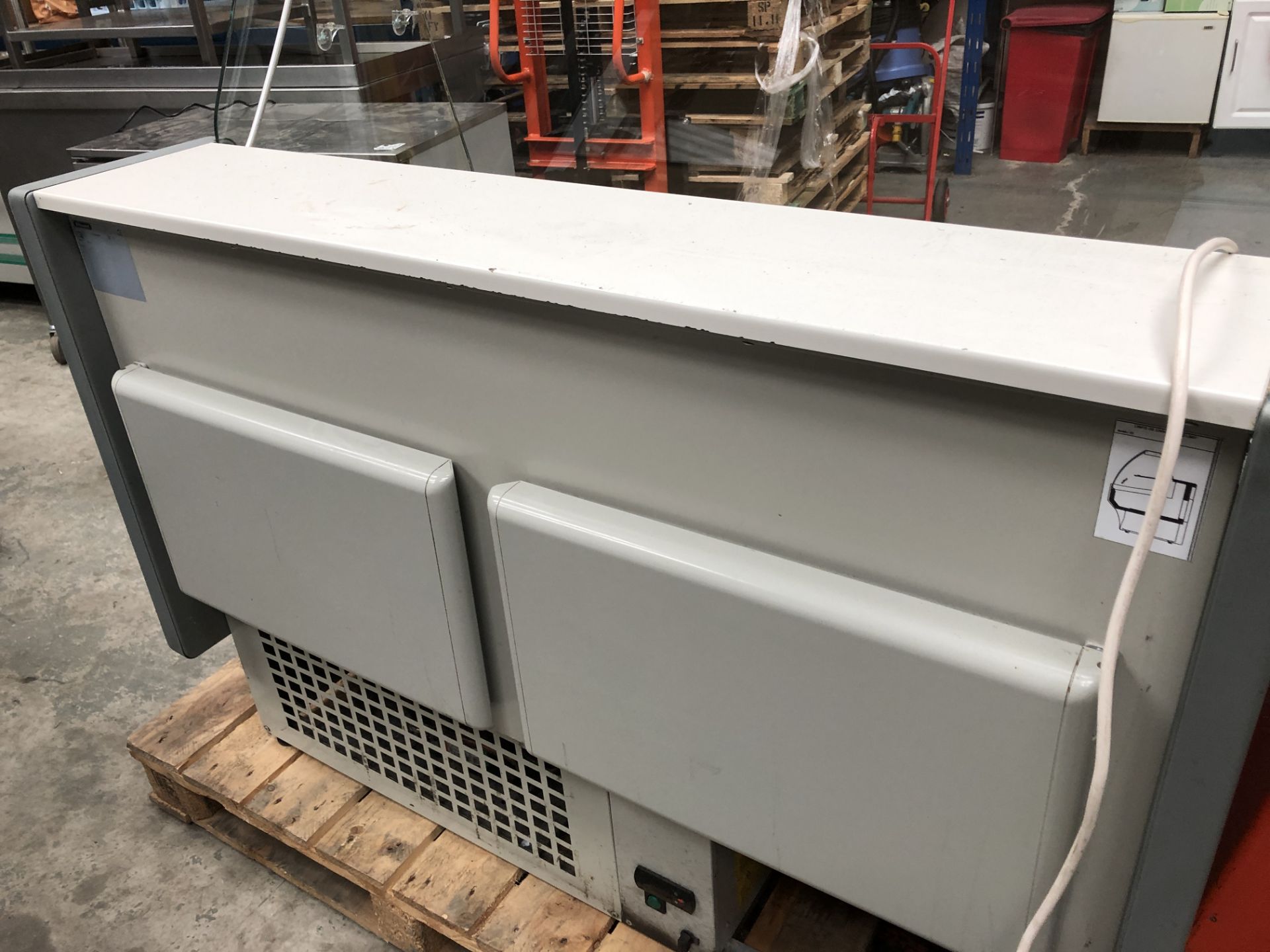 Refrigerated Serve Over Counter Blizzard 1320 mm - Image 2 of 4