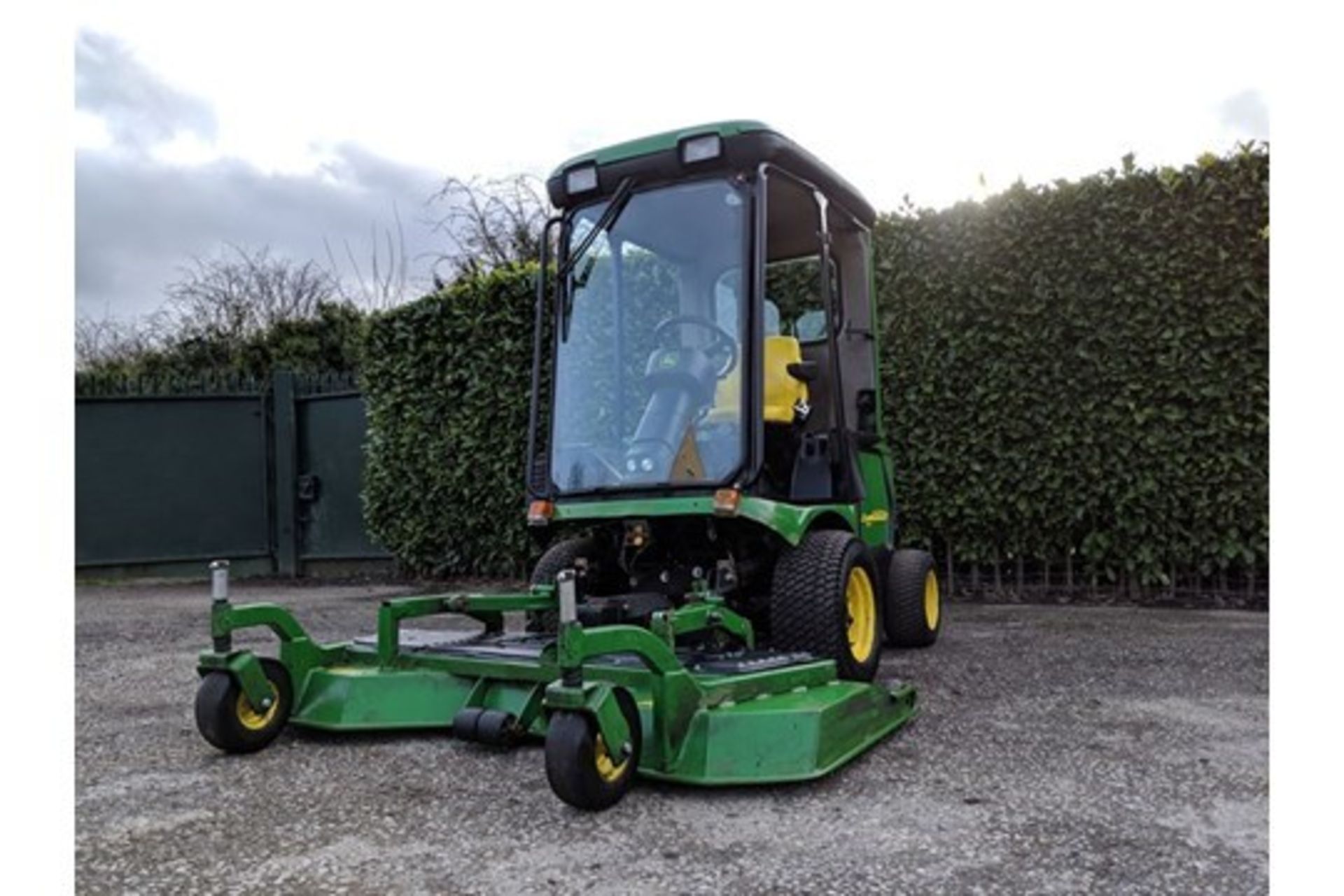 2009 John Deere 1445 Series II 72" Ride On Rotary Mower - Image 4 of 7