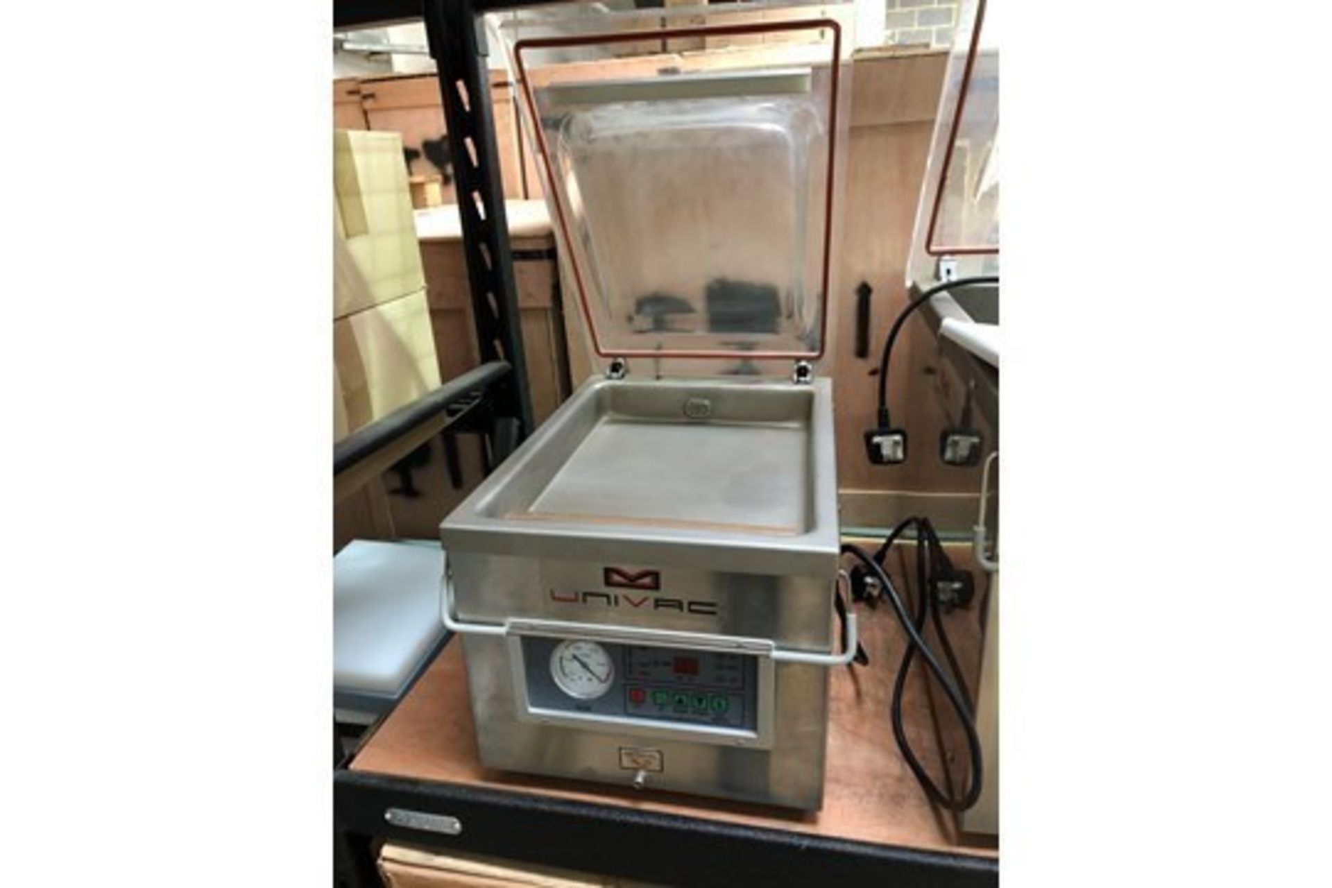 UniVac Model: UV260 Chamber Vacuum Packing