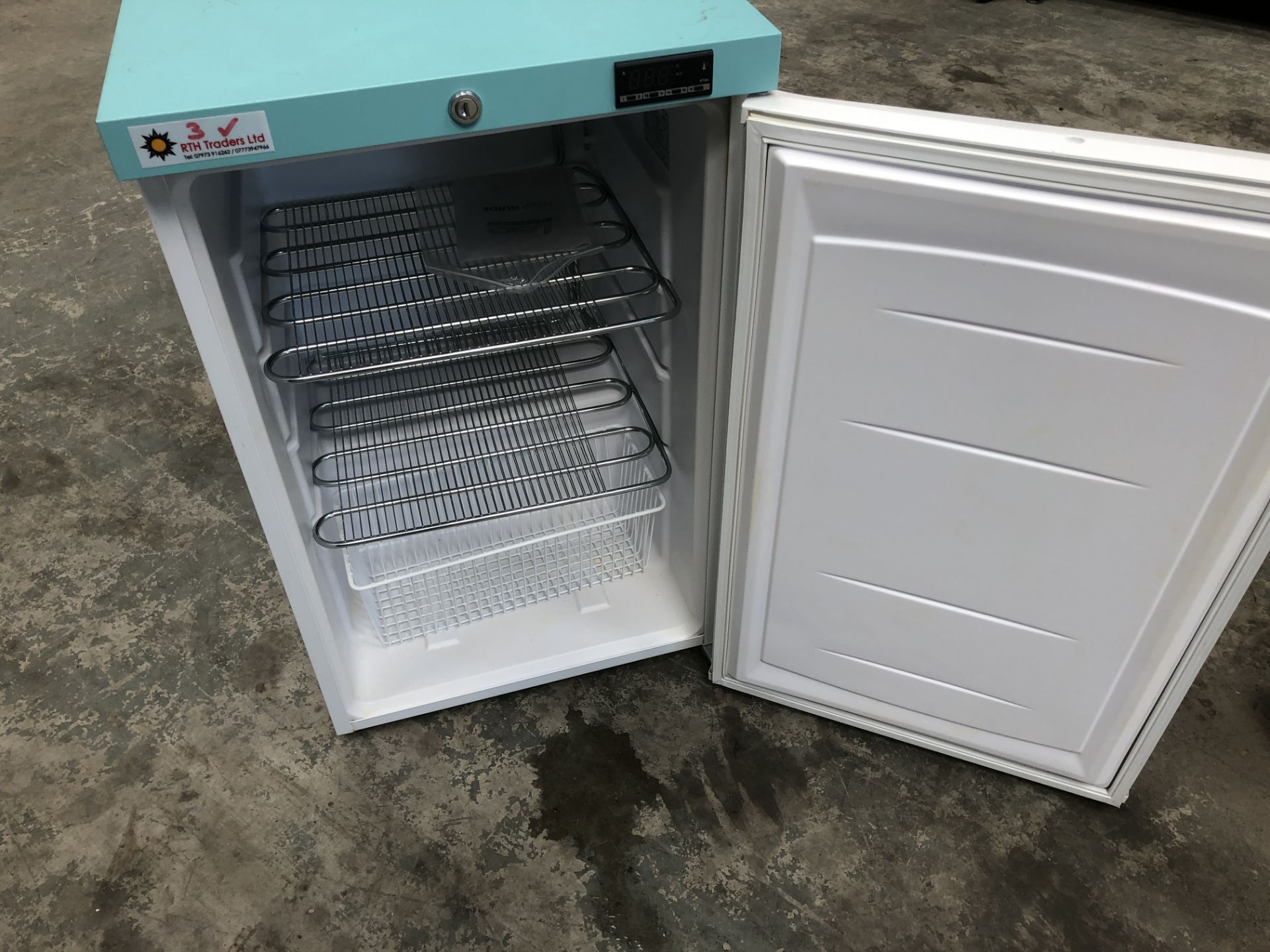 Lec Medical Freezer - Image 2 of 2