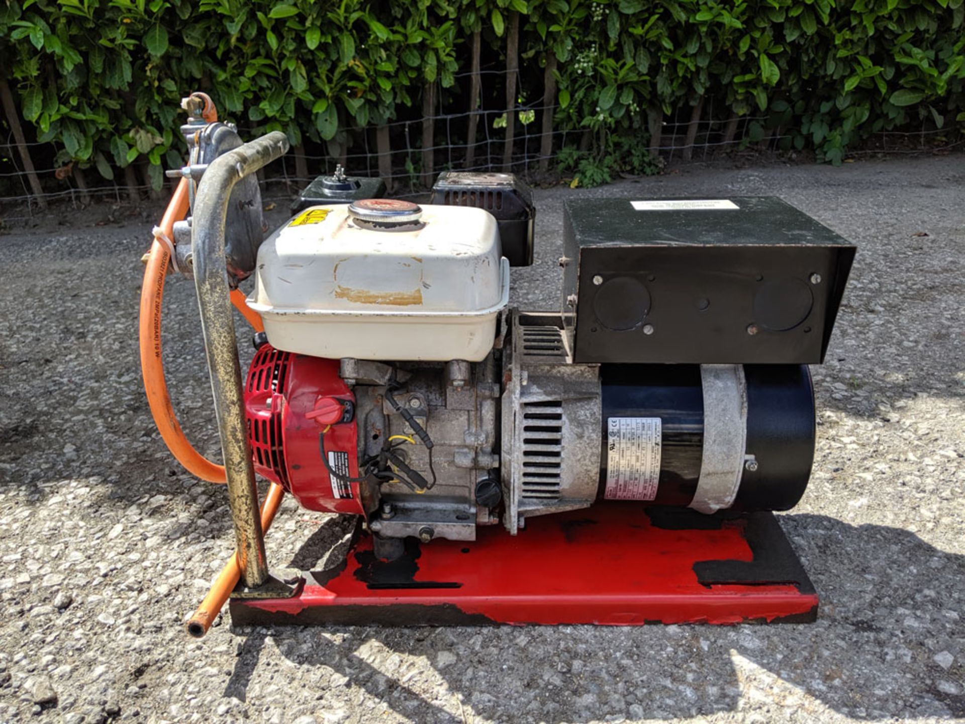 Honda GA3500H 3.5Kva Gas/Petrol Generator - Image 4 of 5