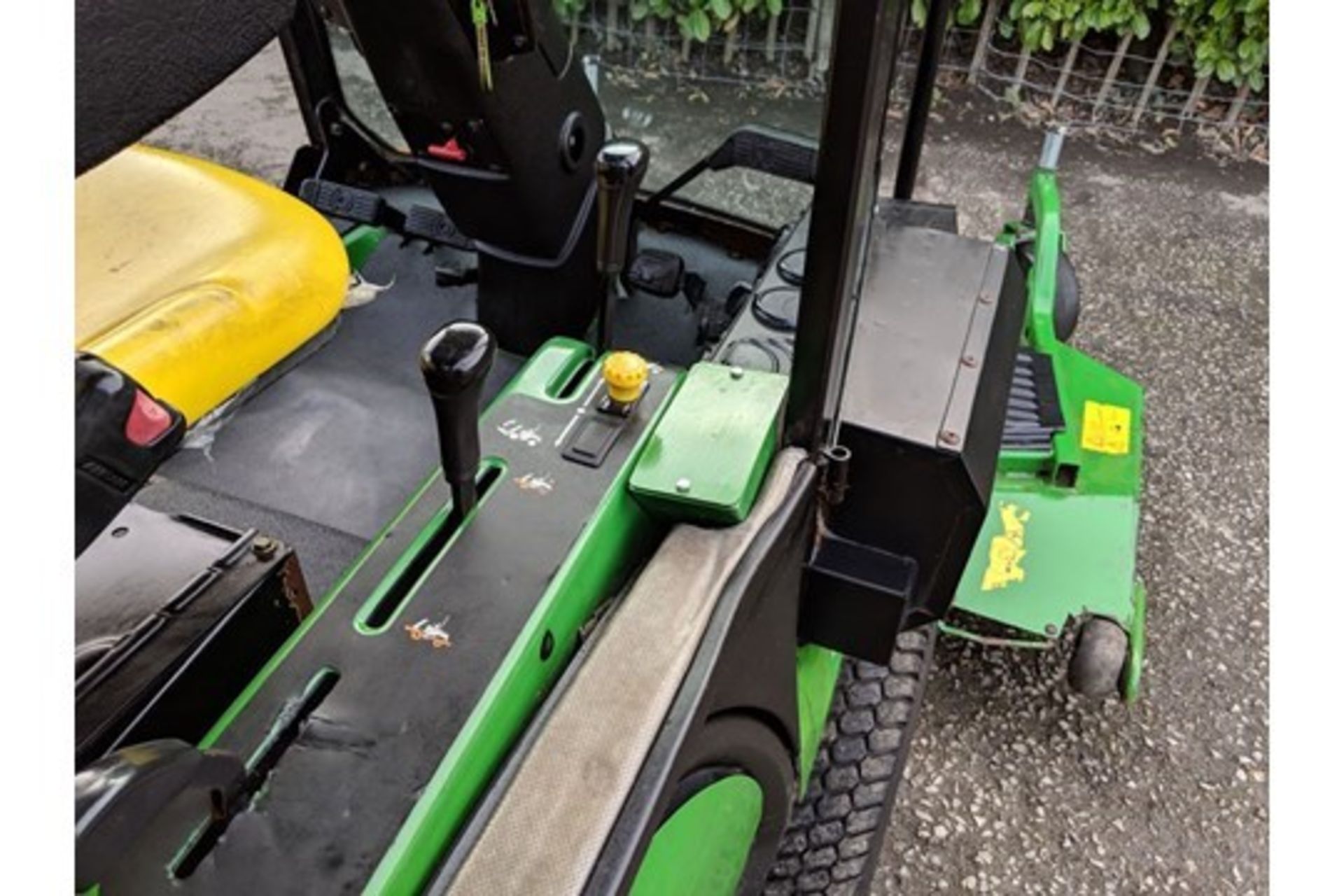 2009 John Deere 1445 Series II 72" Ride On Rotary Mower - Image 5 of 7