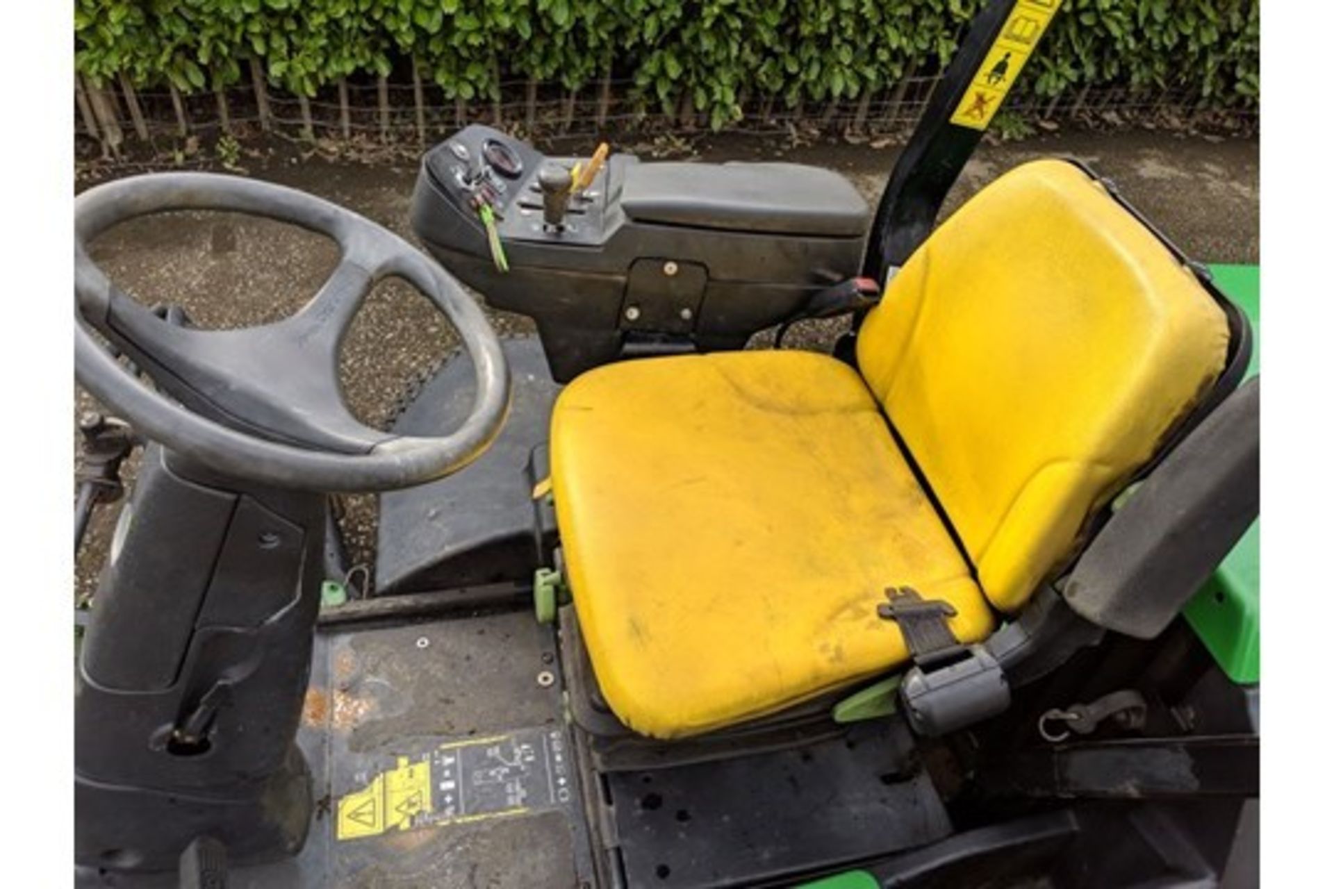 2007 John Deere 3245C Ride On Cylinder Mower - Bild 5 aus 6