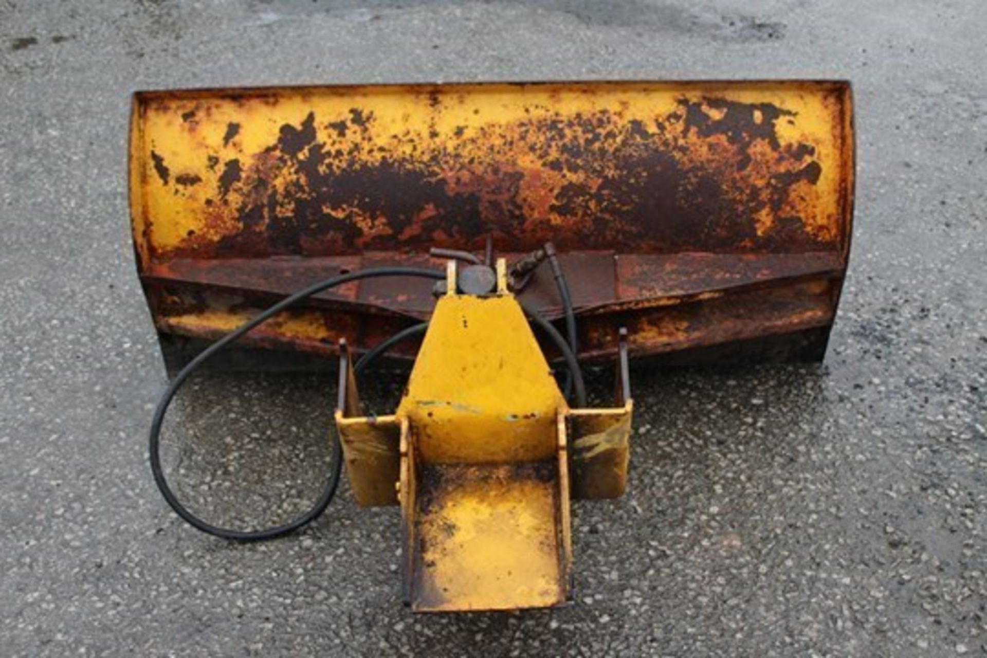 Snow Plow Attachment For Compact Tractor - Bild 3 aus 5