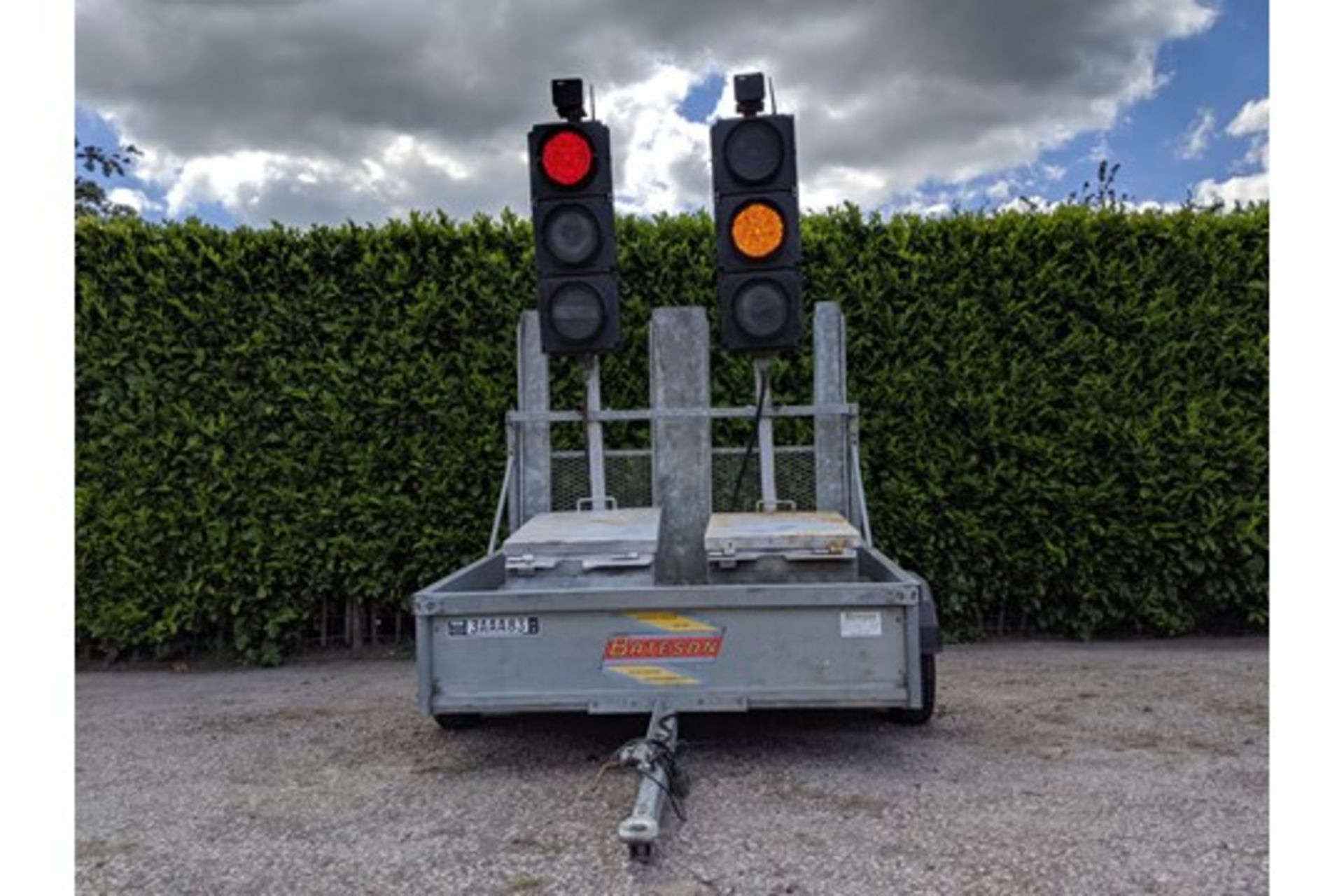 2010 Trailed SRL Radiolight 2way portable traffic lights - Image 2 of 11